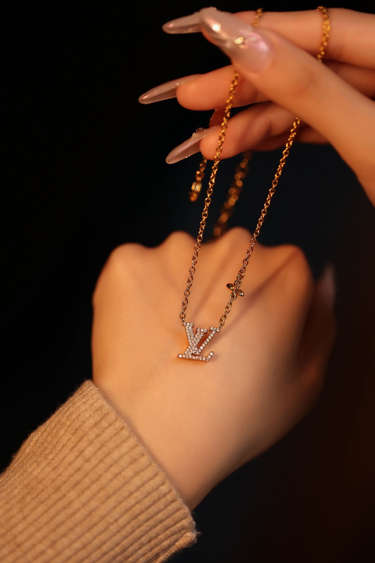 2024 Summer:Shebag M00596 LV Iconic necklace (2024 July updated)-Best Quality Fake designer Bag Review, Replica designer bag ru 2024 Summer:Shebag M00596 LV Iconic necklace (2024 July updated)-Best Quality Fake designer Bag Review, Replica designer bag ru