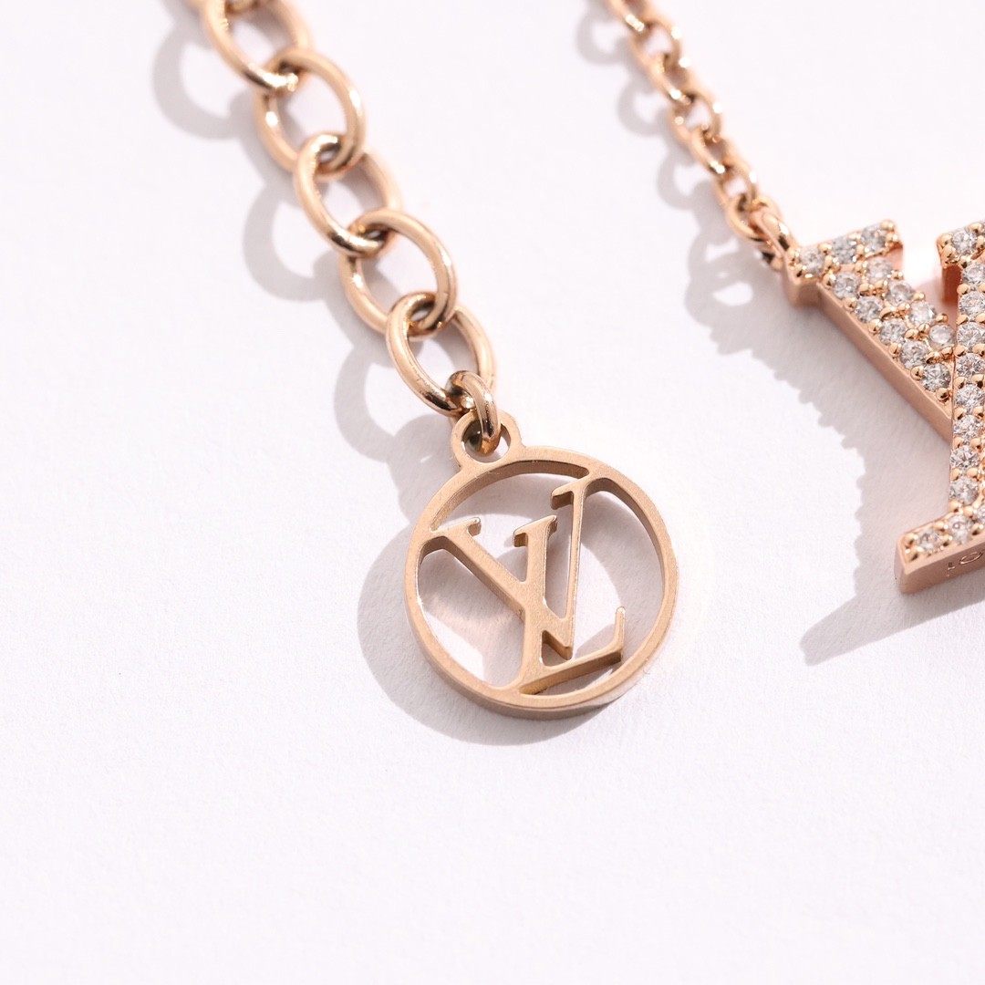 2024 Summer:Shebag M00596 LV Iconic necklace (2024 July updated)-Best Quality Fake designer Bag Review, Replica designer bag ru 2024 Summer:Shebag M00596 LV Iconic necklace (2024 July updated)-Best Quality Fake designer Bag Review, Replica designer bag ru