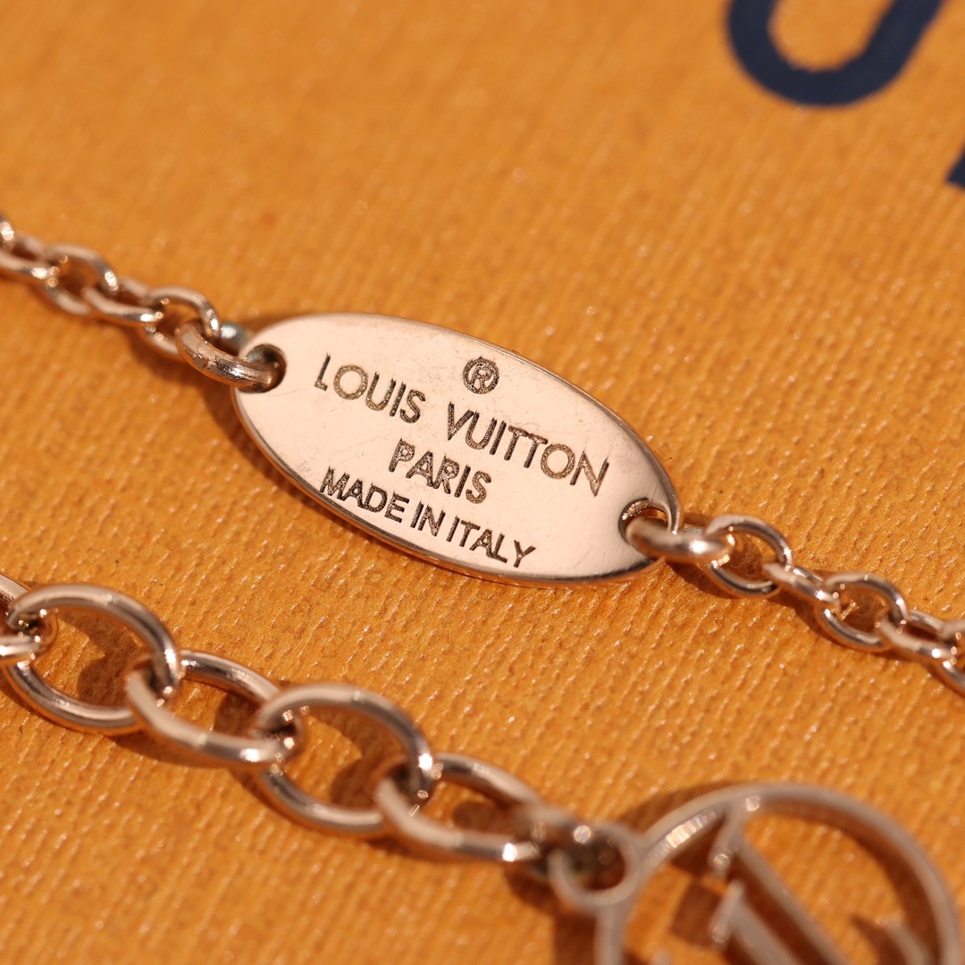 2024 Summer:Shebag M00596 LV Iconic necklace (2024 July updated)-Best Quality Fake designer Bag Review, Replica designer bag ru 2024 Summer:Shebag M00596 LV Iconic necklace (2024 July updated)-Best Quality Fake designer Bag Review, Replica designer bag ru