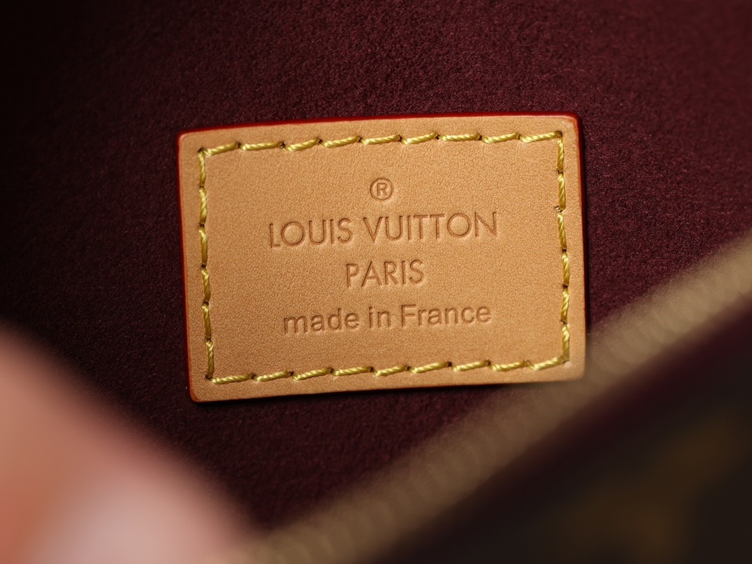 Shebag Louis Vuitton Carry all small M46203 collection(2024 Aug updated)-Best Quality Fake designer Bag Review, Replica designer bag ru Shebag Louis Vuitton Carry all small M46203 collection(2024 Aug updated)-Best Quality Fake designer Bag Review, Replica designer bag ru