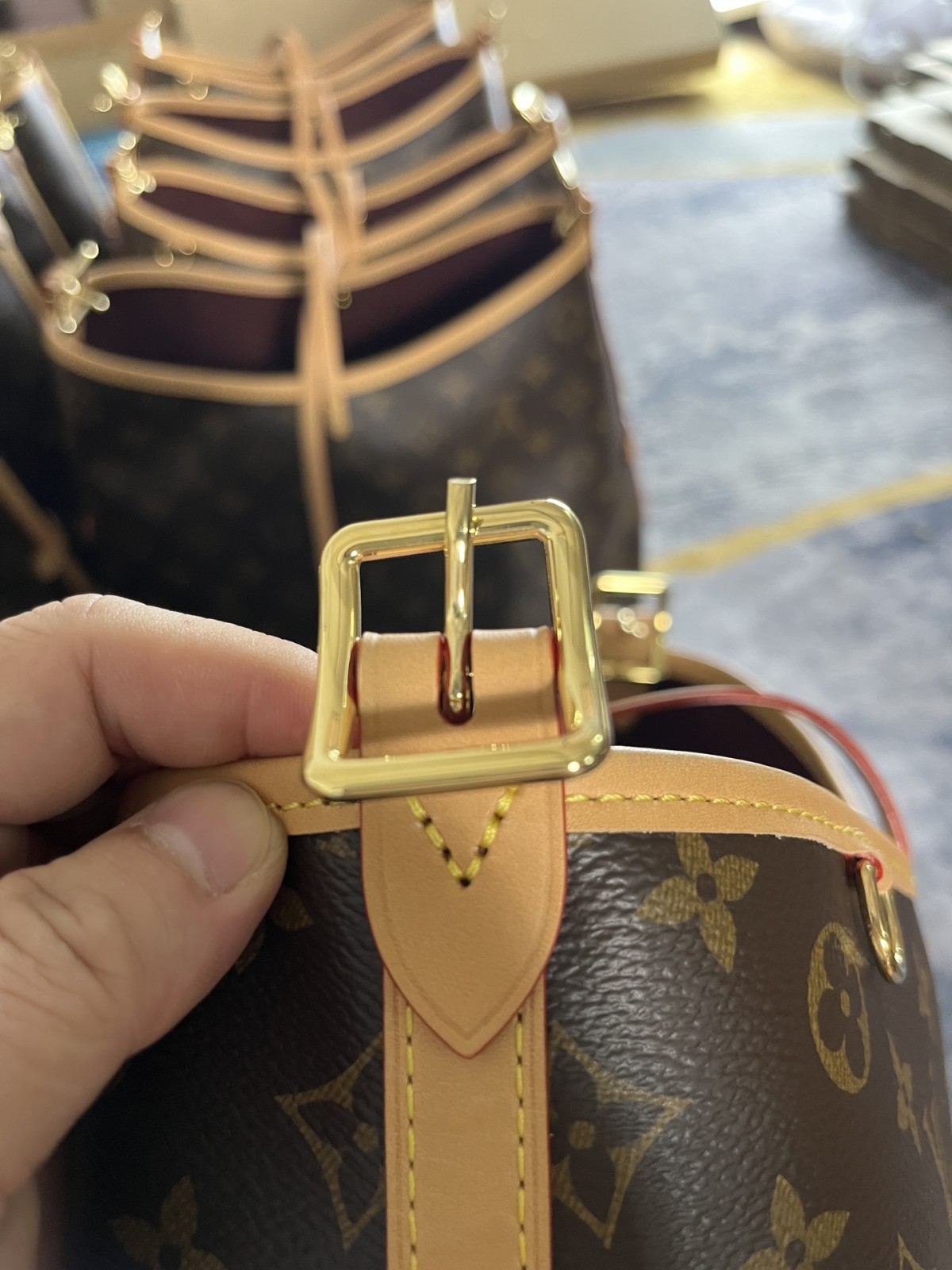 Shebag Louis Vuitton Carry all small M46203 collection(2024 Aug updated)-Best Quality Fake designer Bag Review, Replica designer bag ru Shebag Louis Vuitton Carry all small M46203 collection(2024 Aug updated)-Best Quality Fake designer Bag Review, Replica designer bag ru