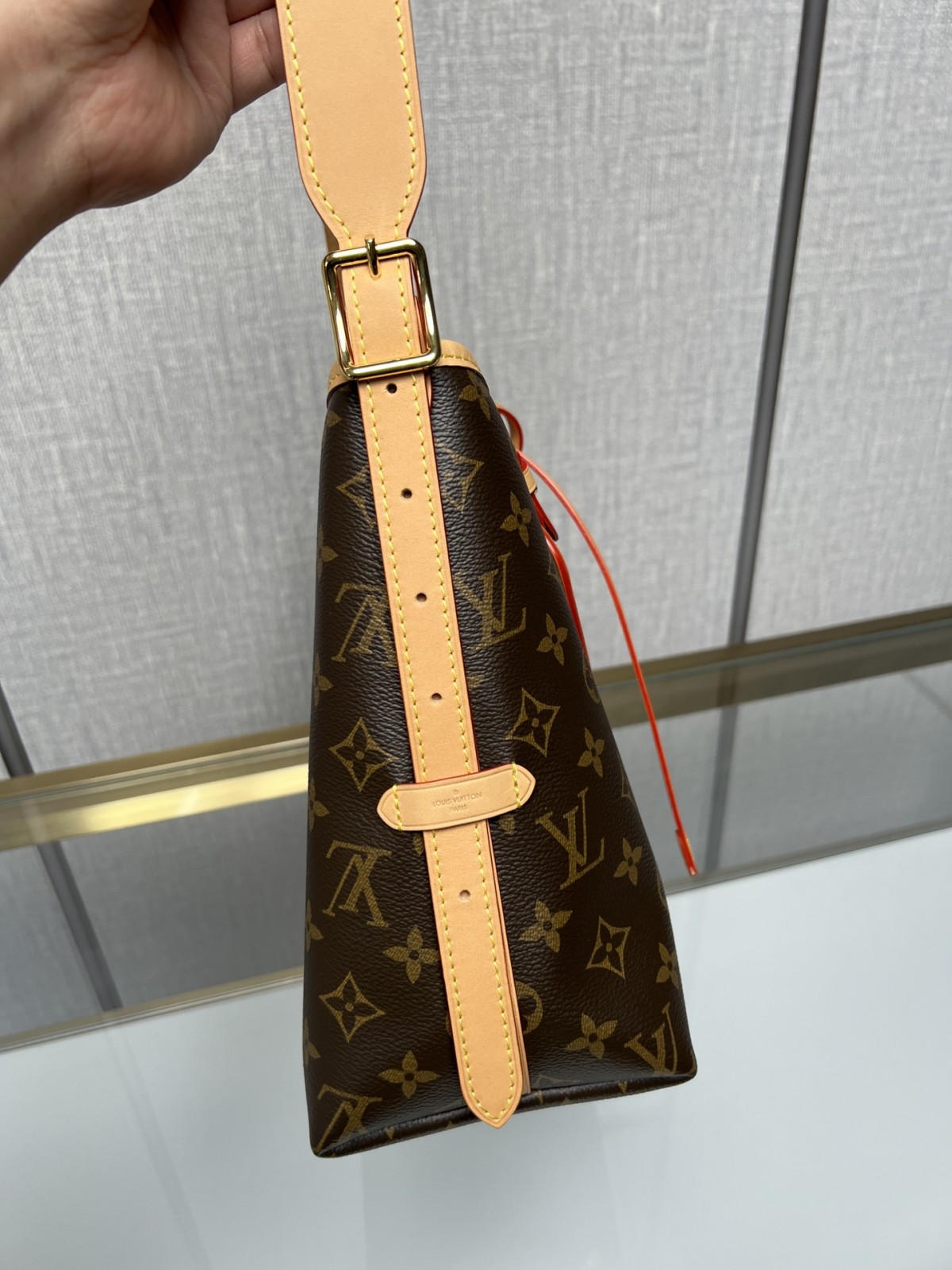Shebag Louis Vuitton Carry all small M46203 collection(2024 Aug updated)-Best Quality Fake designer Bag Review, Replica designer bag ru Shebag Louis Vuitton Carry all small M46203 collection(2024 Aug updated)-Best Quality Fake designer Bag Review, Replica designer bag ru