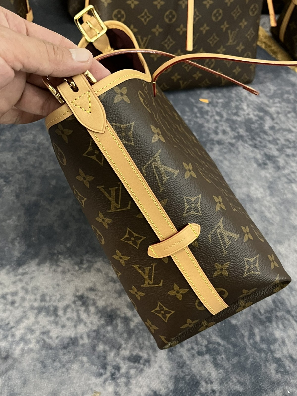 Shebag Louis Vuitton Carry all small M46203 collection(2024 Aug updated)-Best Quality Fake designer Bag Review, Replica designer bag ru Shebag Louis Vuitton Carry all small M46203 collection(2024 Aug updated)-Best Quality Fake designer Bag Review, Replica designer bag ru