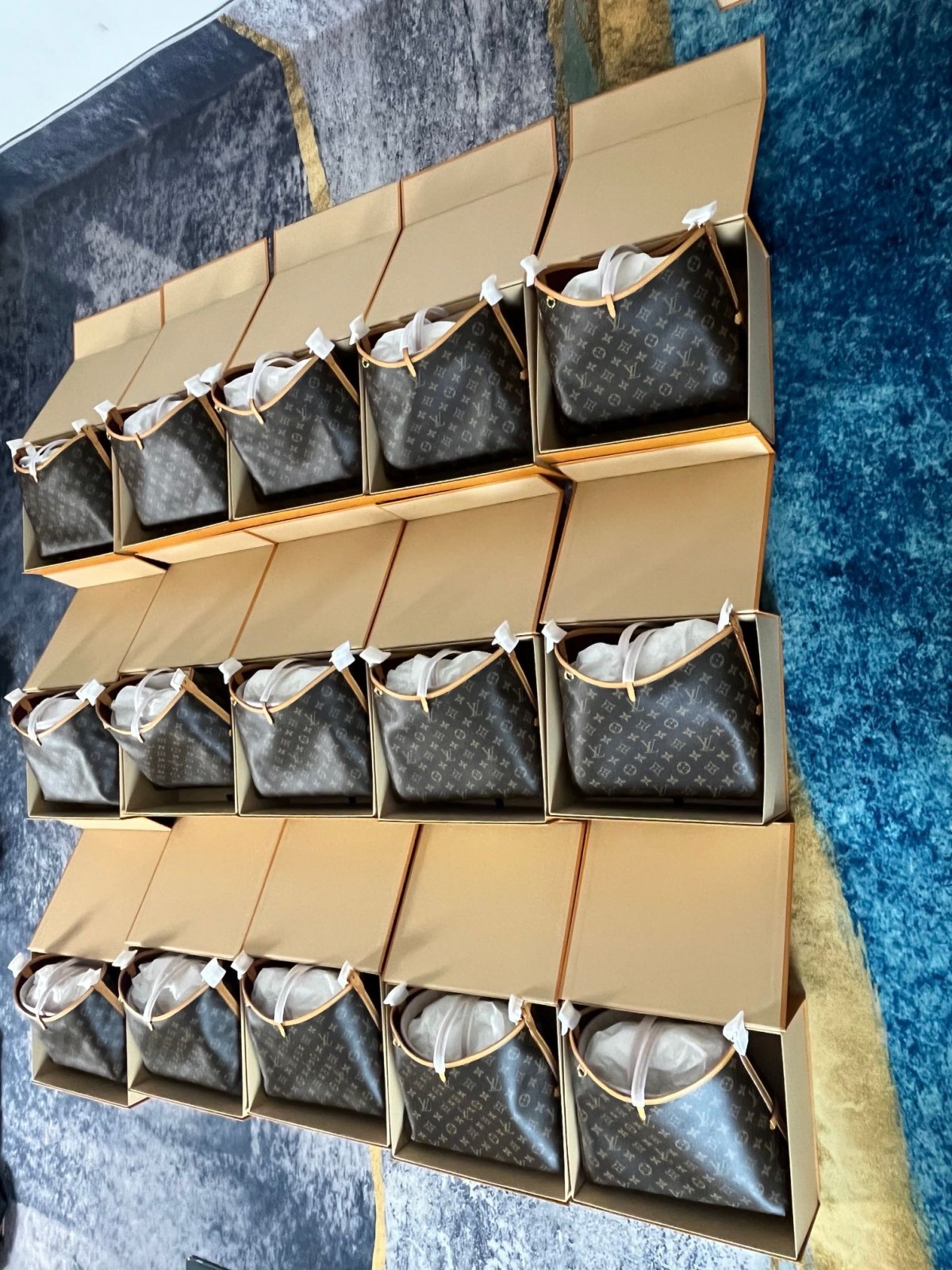 Shebag Louis Vuitton Carry all small M46203 collection(2024 Aug updated)-Best Quality Fake designer Bag Review, Replica designer bag ru Shebag Louis Vuitton Carry all small M46203 collection(2024 Aug updated)-Best Quality Fake designer Bag Review, Replica designer bag ru