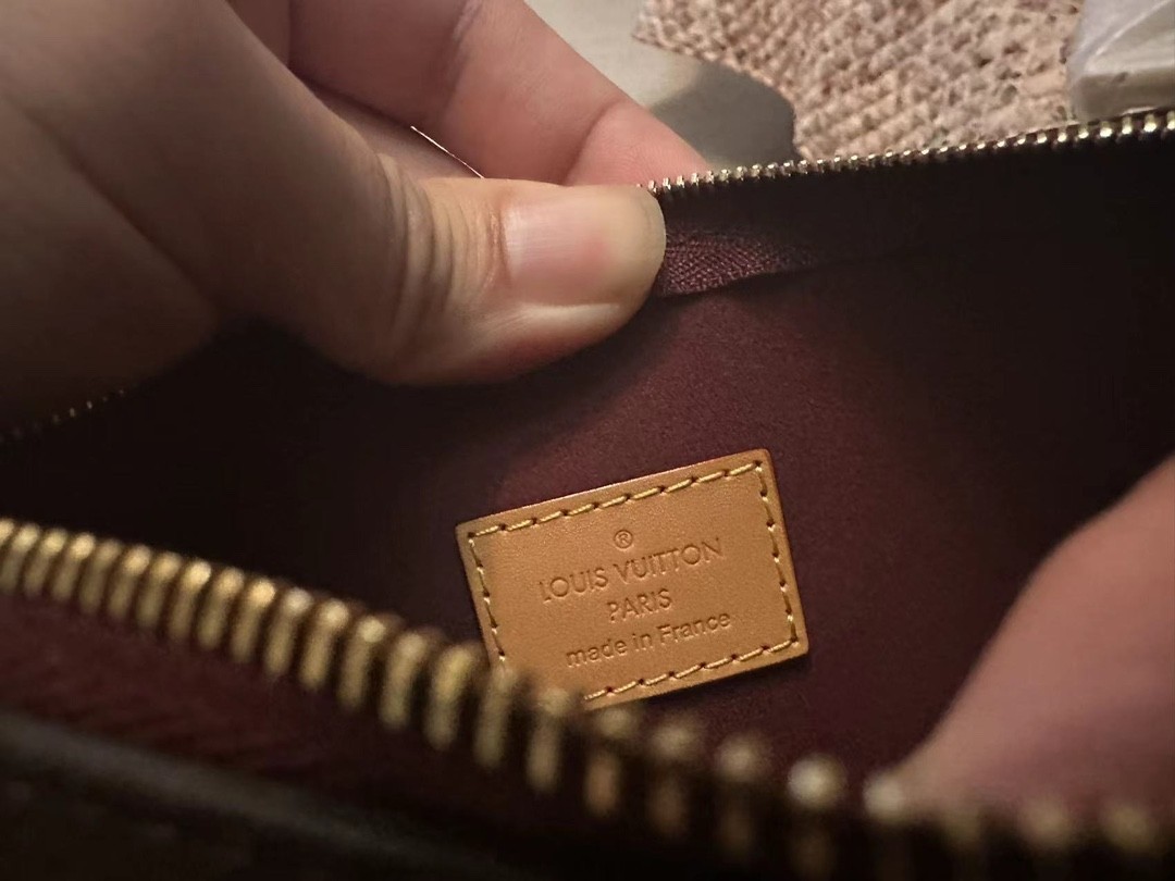 Shebag Louis Vuitton Carry all small M46203 collection(2024 Aug updated)-Best Quality Fake designer Bag Review, Replica designer bag ru Shebag Louis Vuitton Carry all small M46203 collection(2024 Aug updated)-Best Quality Fake designer Bag Review, Replica designer bag ru