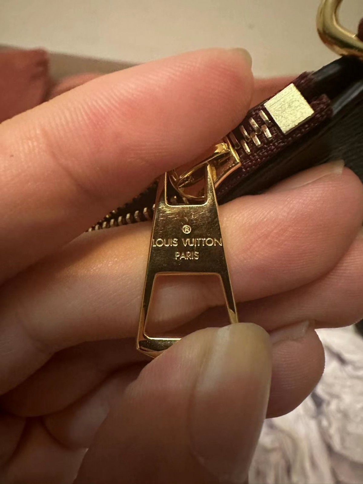 Shebag Louis Vuitton Carry all small M46203 collection(2024 Aug updated)-Best Quality Fake designer Bag Review, Replica designer bag ru Shebag Louis Vuitton Carry all small M46203 collection(2024 Aug updated)-Best Quality Fake designer Bag Review, Replica designer bag ru