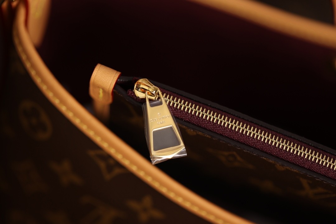 Shebag Louis Vuitton Carry all small M46203 collection(2024 Aug updated)-Best Quality Fake designer Bag Review, Replica designer bag ru Shebag Louis Vuitton Carry all small M46203 collection(2024 Aug updated)-Best Quality Fake designer Bag Review, Replica designer bag ru