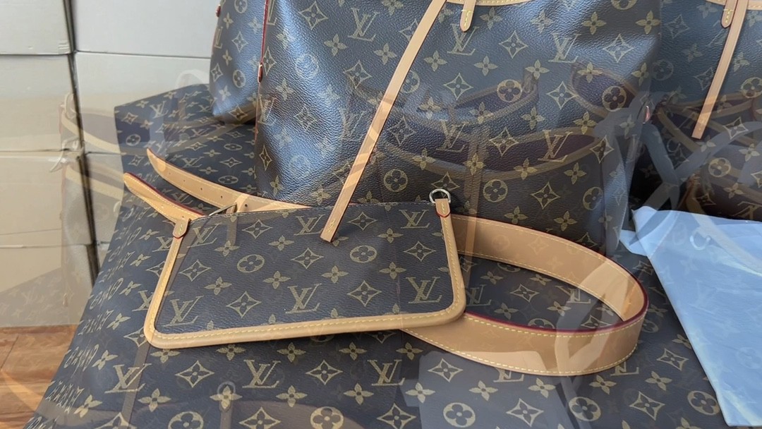 Shebag Louis Vuitton Carry all small M46203 collection(2024 Aug updated)-Best Quality Fake designer Bag Review, Replica designer bag ru Shebag Louis Vuitton Carry all small M46203 collection(2024 Aug updated)-Best Quality Fake designer Bag Review, Replica designer bag ru