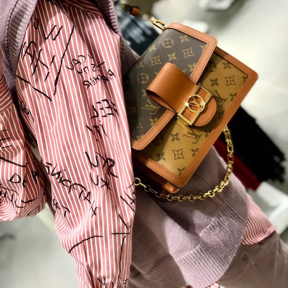 Shebag Louis Vuitton Dauphine medium size full reivew (2024 Aug updated)-Best Quality Fake designer Bag Review, Replica designer bag ru