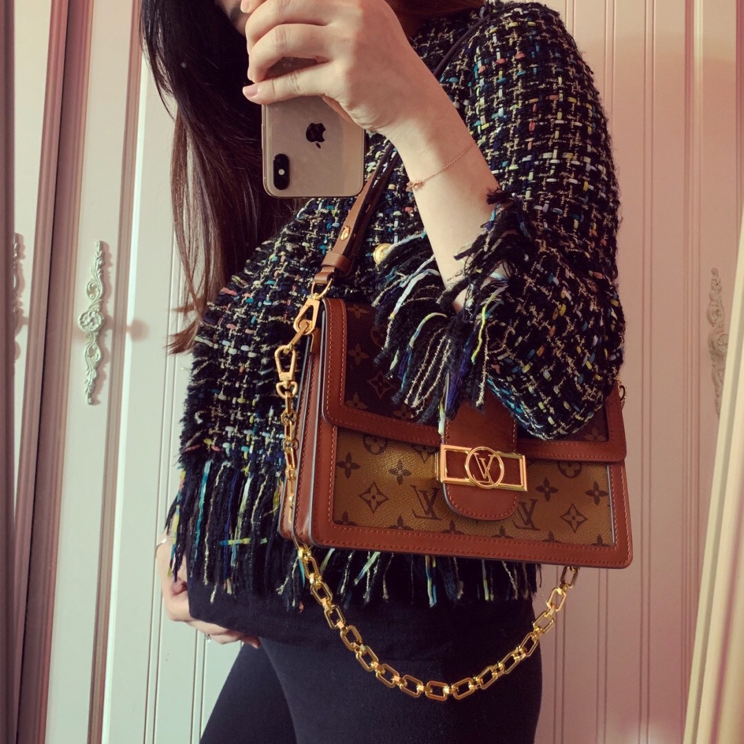 Shebag Louis Vuitton Dauphine medium size full reivew (2024 Aug updated)-Best Quality Fake designer Bag Review, Replica designer bag ru
