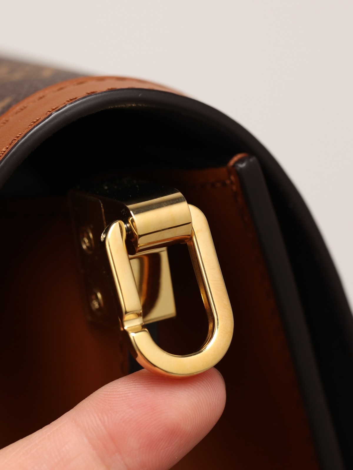 Shebag Louis Vuitton Dauphine medium size full reivew (2024 Aug updated)-Best Quality Fake designer Bag Review, Replica designer bag ru
