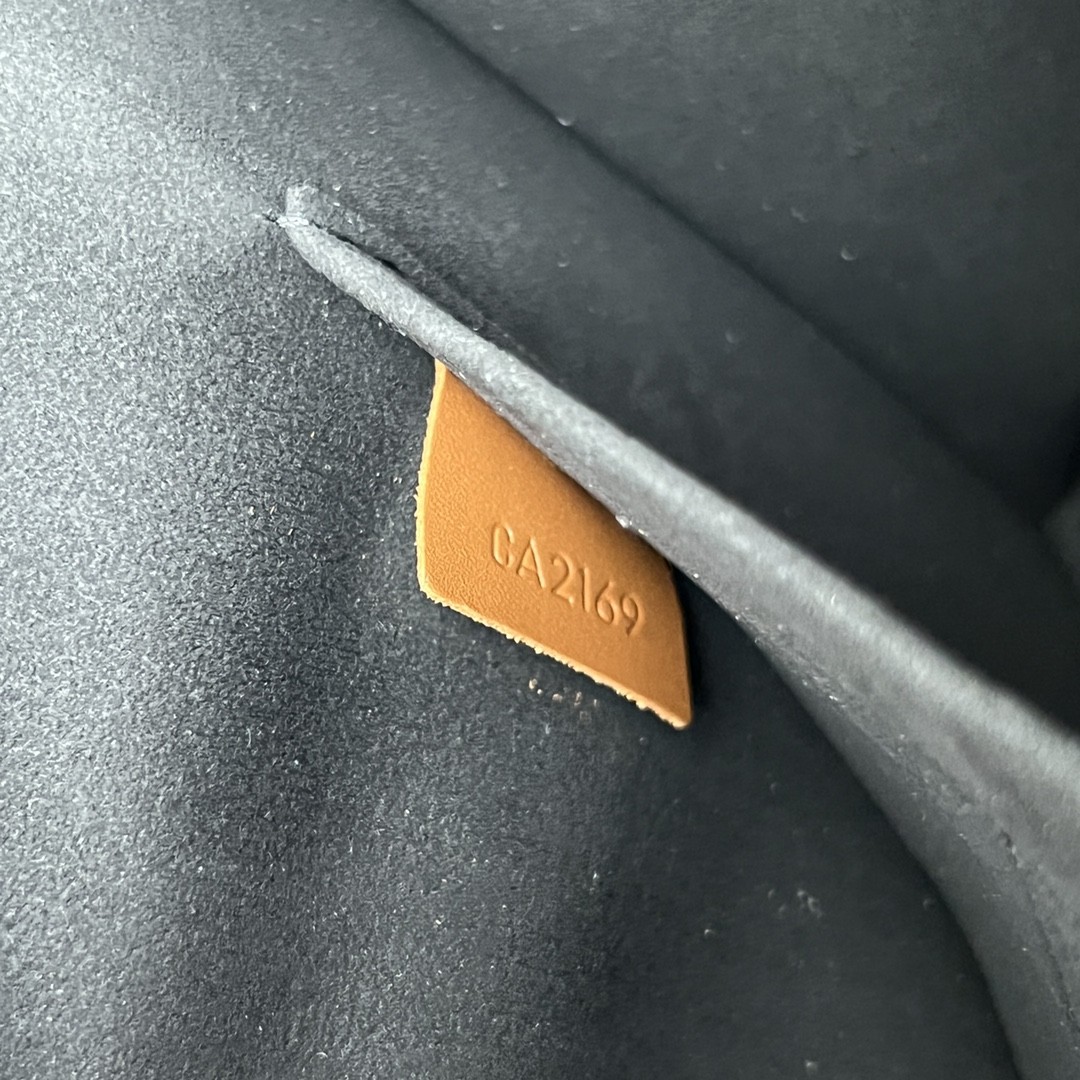 Shebag Louis Vuitton Dauphine medium size full reivew (2024 Aug updated)-Best Quality Fake designer Bag Review, Replica designer bag ru
