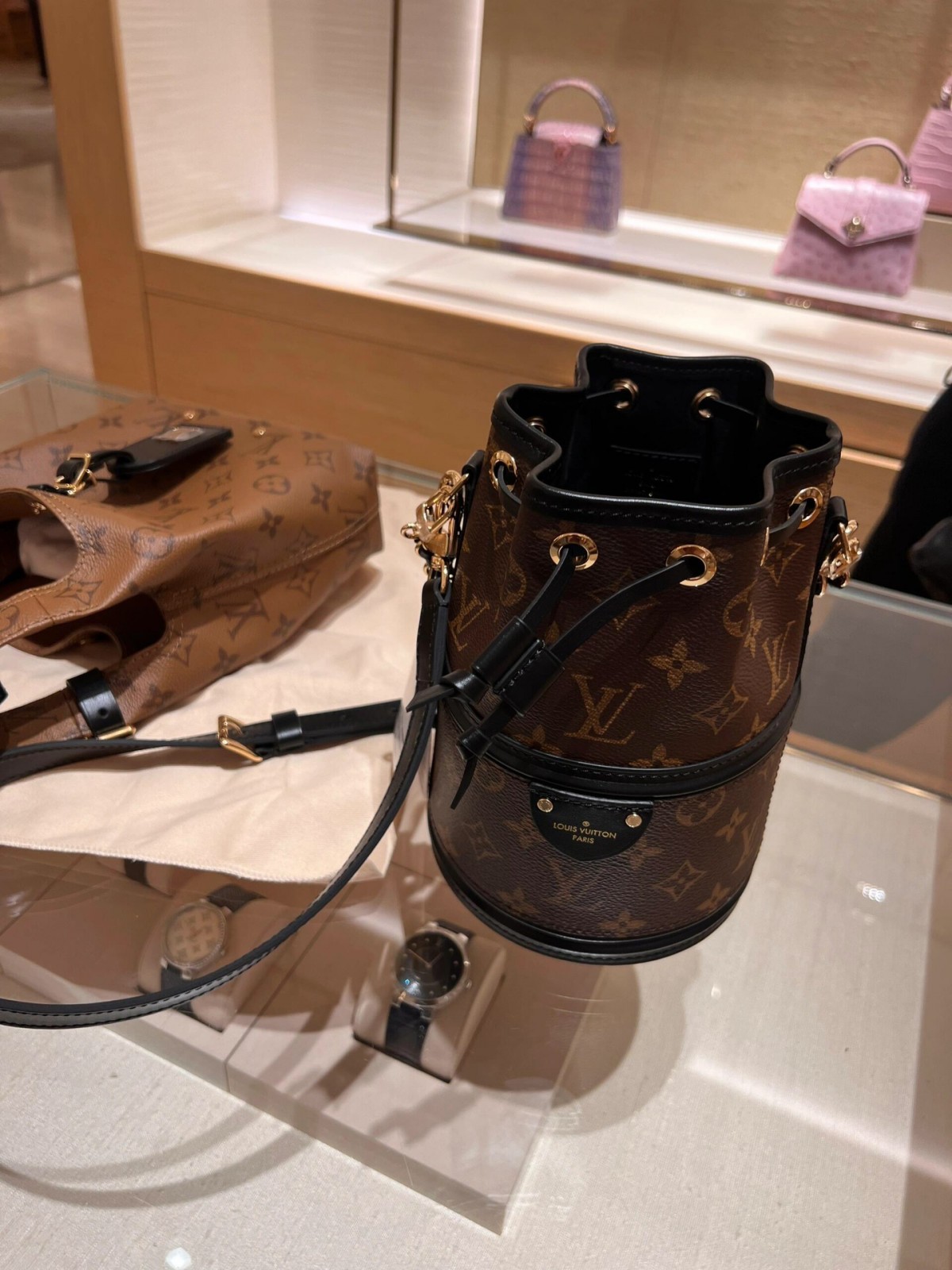 Shebag Louis Vuitton Canoe bag full review (2024 Aug updated)-Best Quality Fake designer Bag Review, Replica designer bag ru