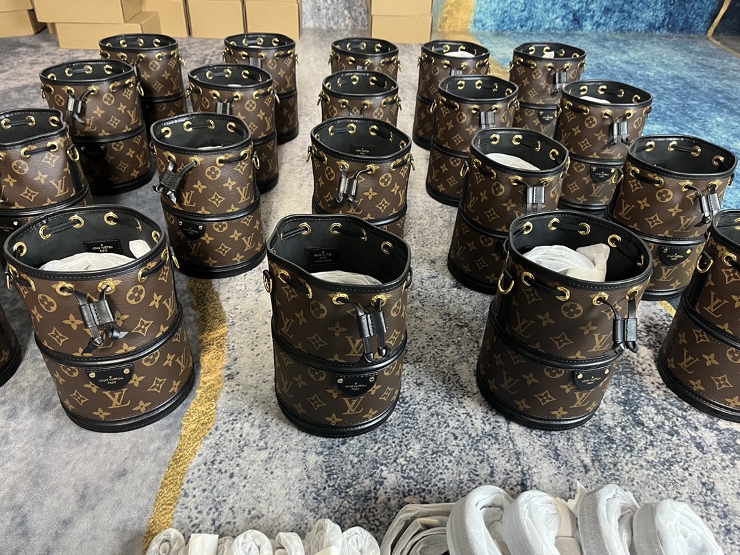 Shebag Louis Vuitton Canoe bag full review (2024 Aug updated)-Best Quality Fake designer Bag Review, Replica designer bag ru