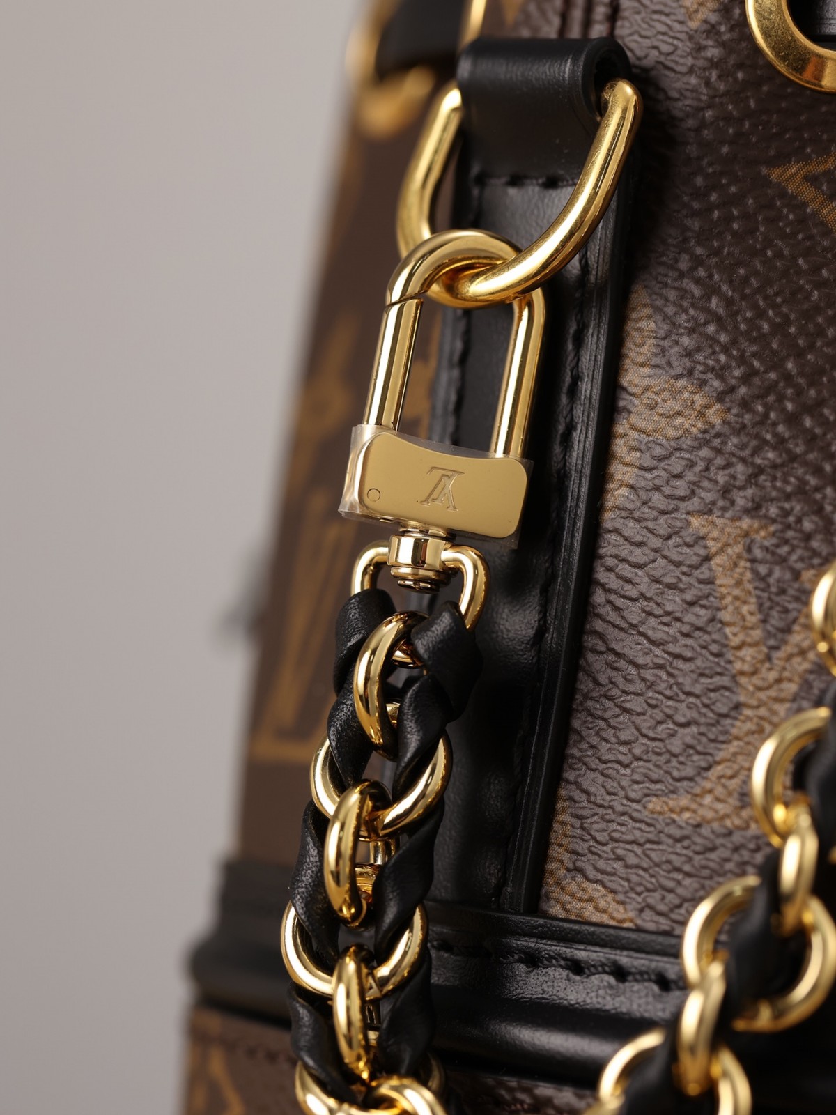Shebag Louis Vuitton Canoe bag full review (2024 Aug updated)-Best Quality Fake designer Bag Review, Replica designer bag ru