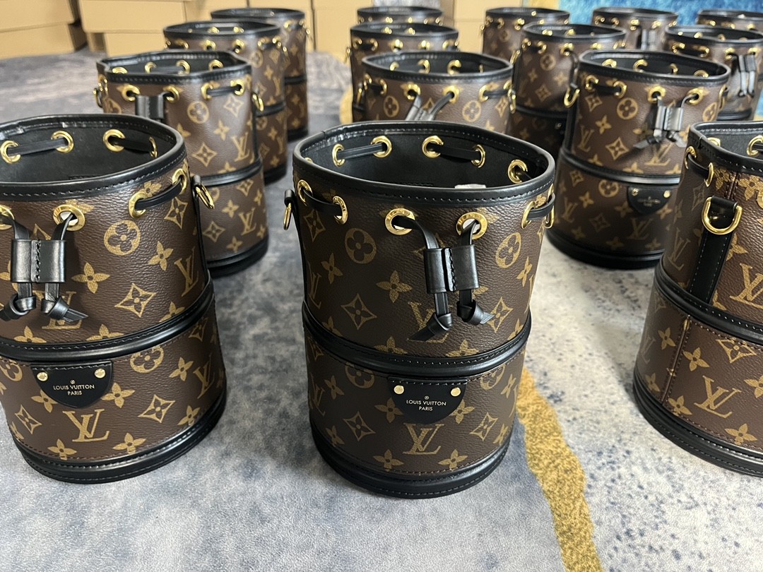 Shebag Louis Vuitton Canoe bag full review (2024 Aug updated)-Best Quality Fake designer Bag Review, Replica designer bag ru