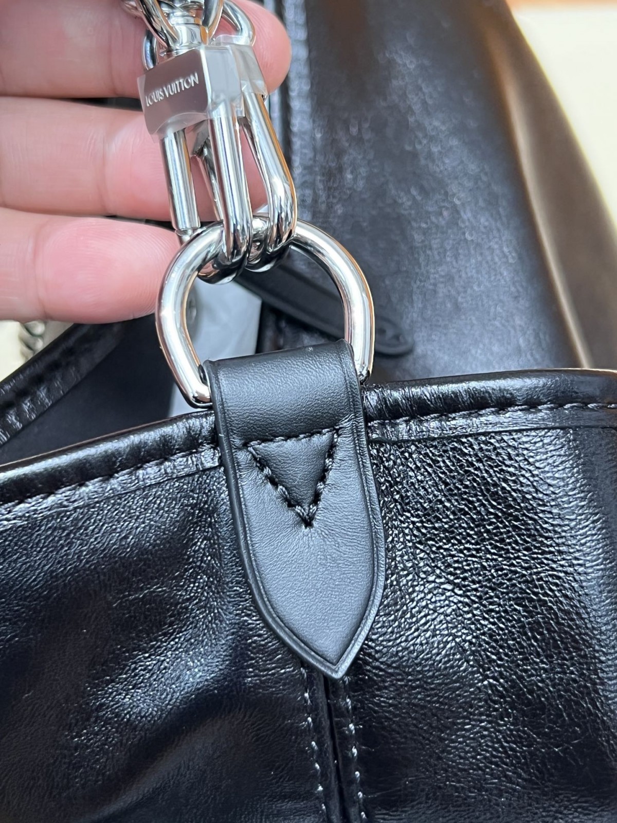 Shebag Louis Vuitton M24861 CARRYALL CARGO Bag full review（2024 Aug updated）-Best Quality Fake designer Bag Review, Replica designer bag ru