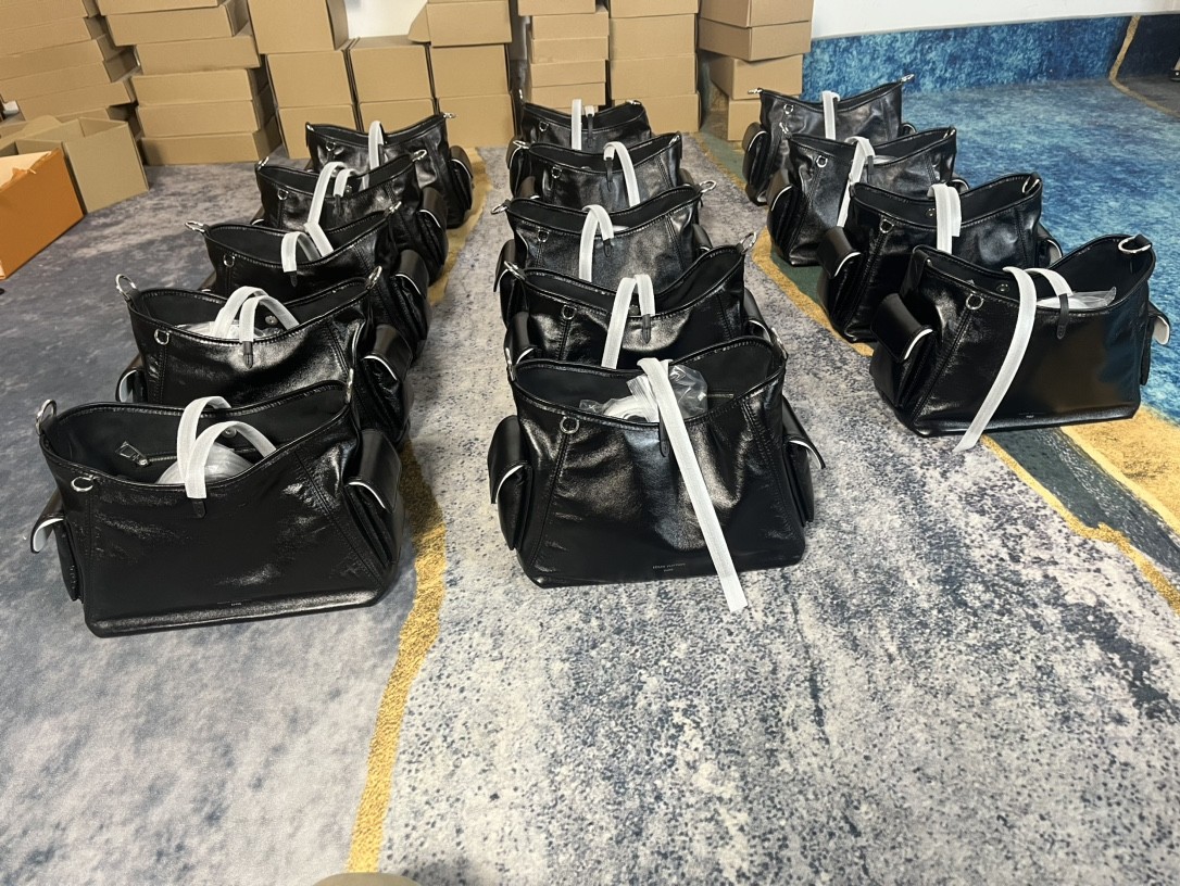 Shebag Louis Vuitton M24861 CARRYALL CARGO Bag full review（2024 Aug updated）-Best Quality Fake designer Bag Review, Replica designer bag ru