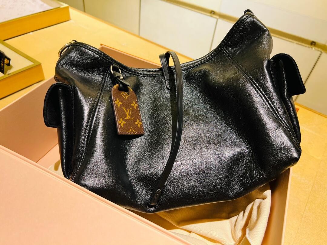 Shebag Louis Vuitton M24861 CARRYALL CARGO Bag full review（2024 Aug updated）-Best Quality Fake designer Bag Review, Replica designer bag ru