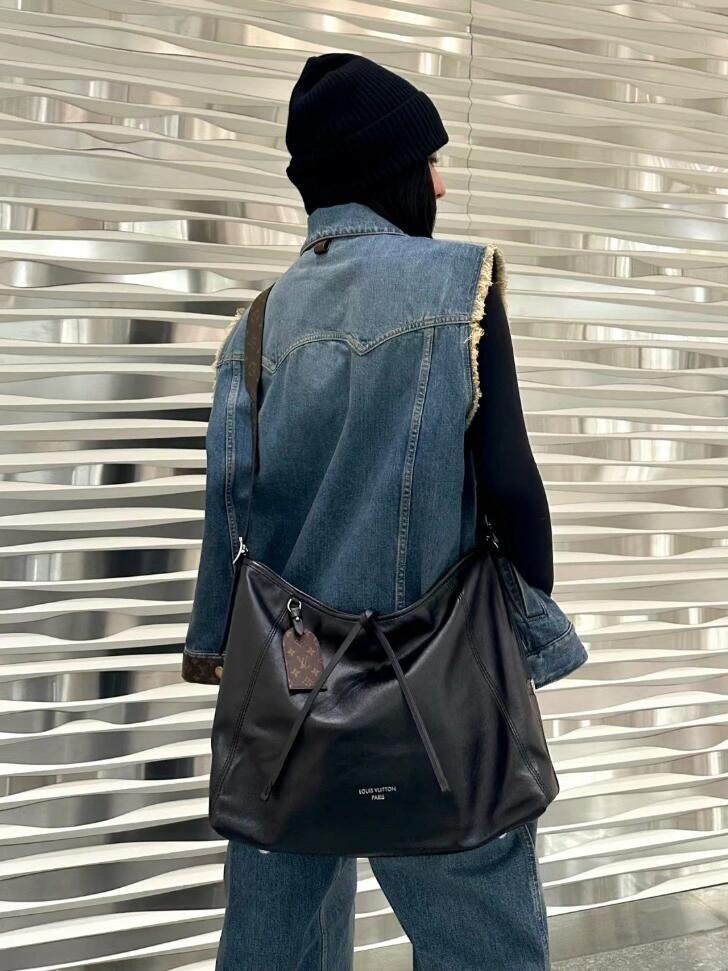 Shebag Louis Vuitton M24861 CARRYALL CARGO Bag full review（2024 Aug updated）-Best Quality Fake designer Bag Review, Replica designer bag ru