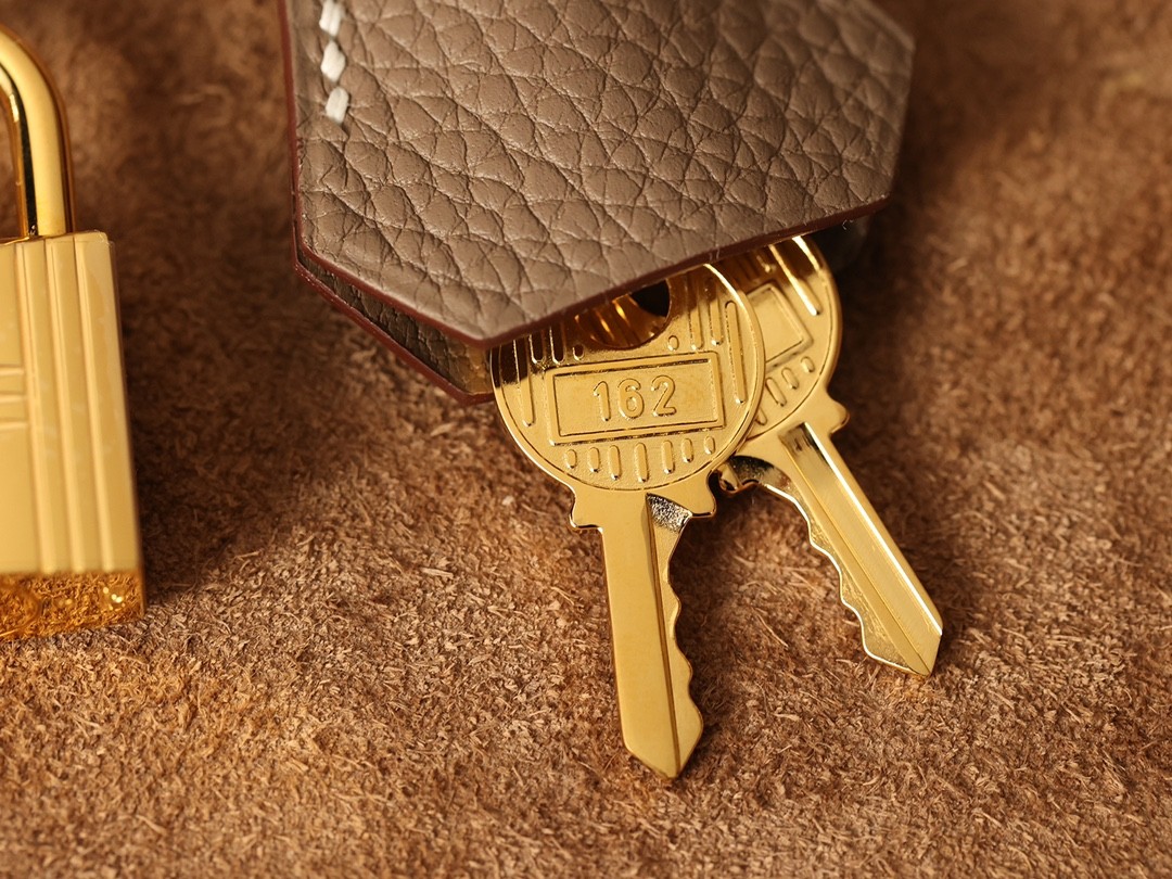 Shebag Hermes Birkin 30 bag in grey full review(2024 Aug updated)-Best Quality Fake designer Bag Review, Replica designer bag ru Shebag Hermes Birkin 30 bag in grey full review(2024 Aug updated)-Best Quality Fake designer Bag Review, Replica designer bag ru