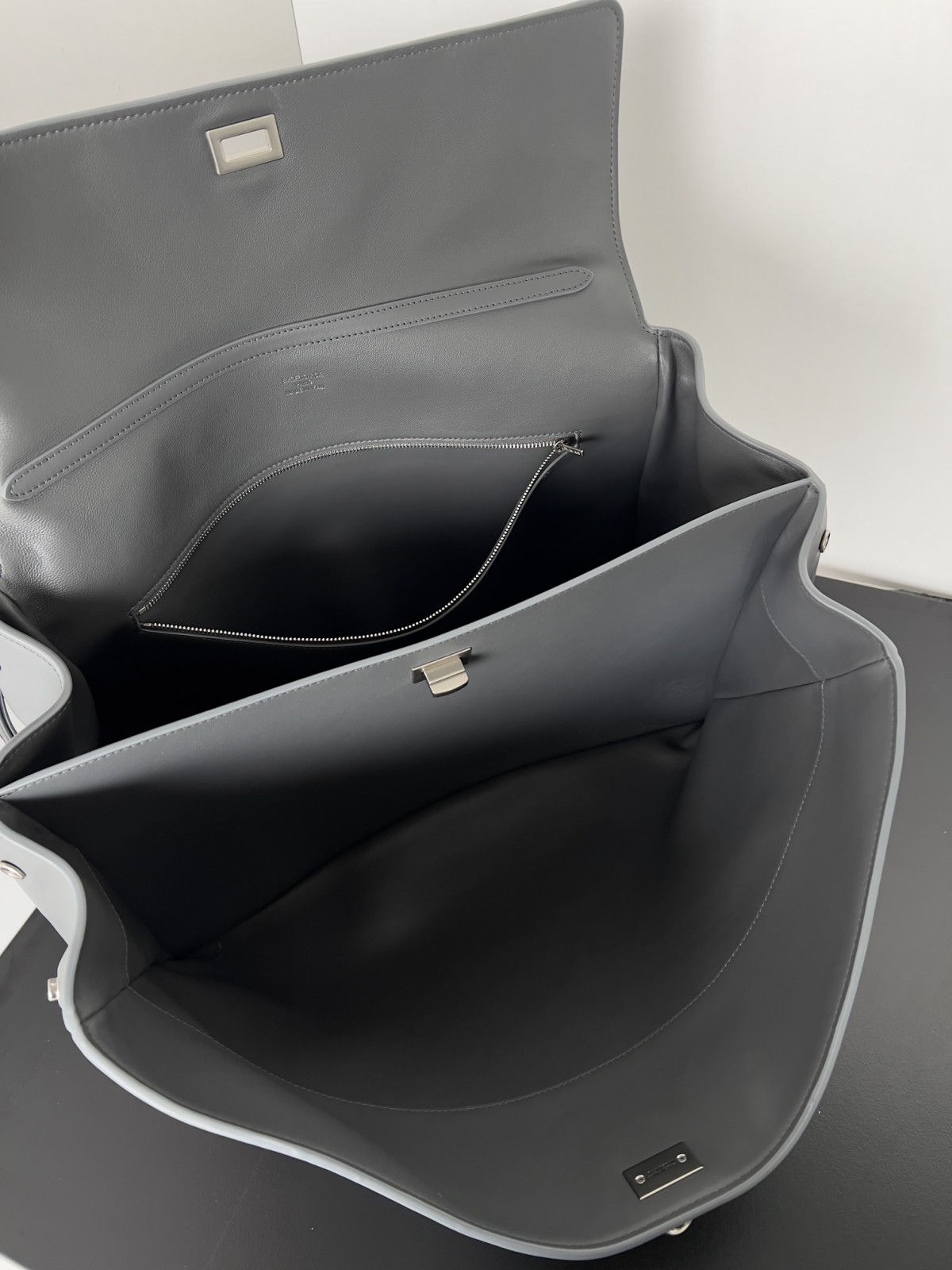 Shebag Balenciaga Rodeo Bag Replica Review（2024 Sep updated）-Best Quality Fake designer Bag Review, Replica designer bag ru