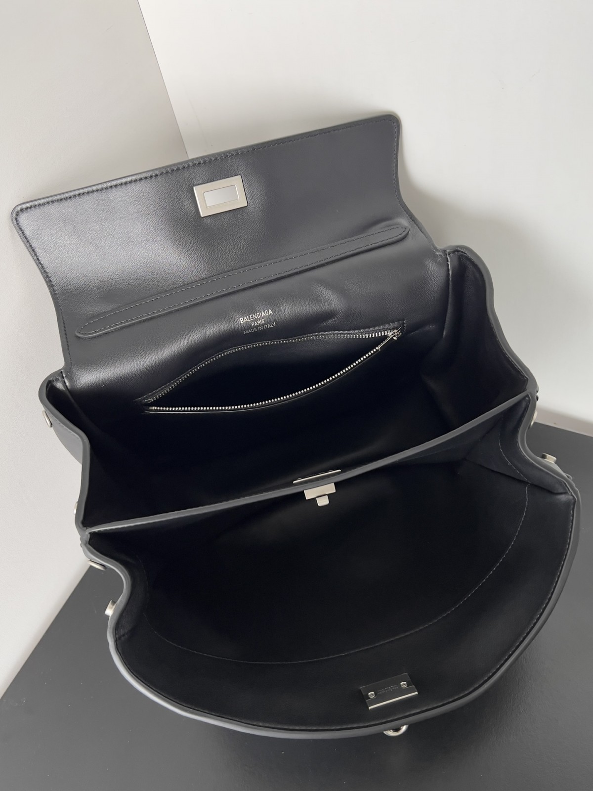 Shebag Balenciaga Rodeo Bag Replica Review（2024 Sep updated）-Best Quality Fake designer Bag Review, Replica designer bag ru