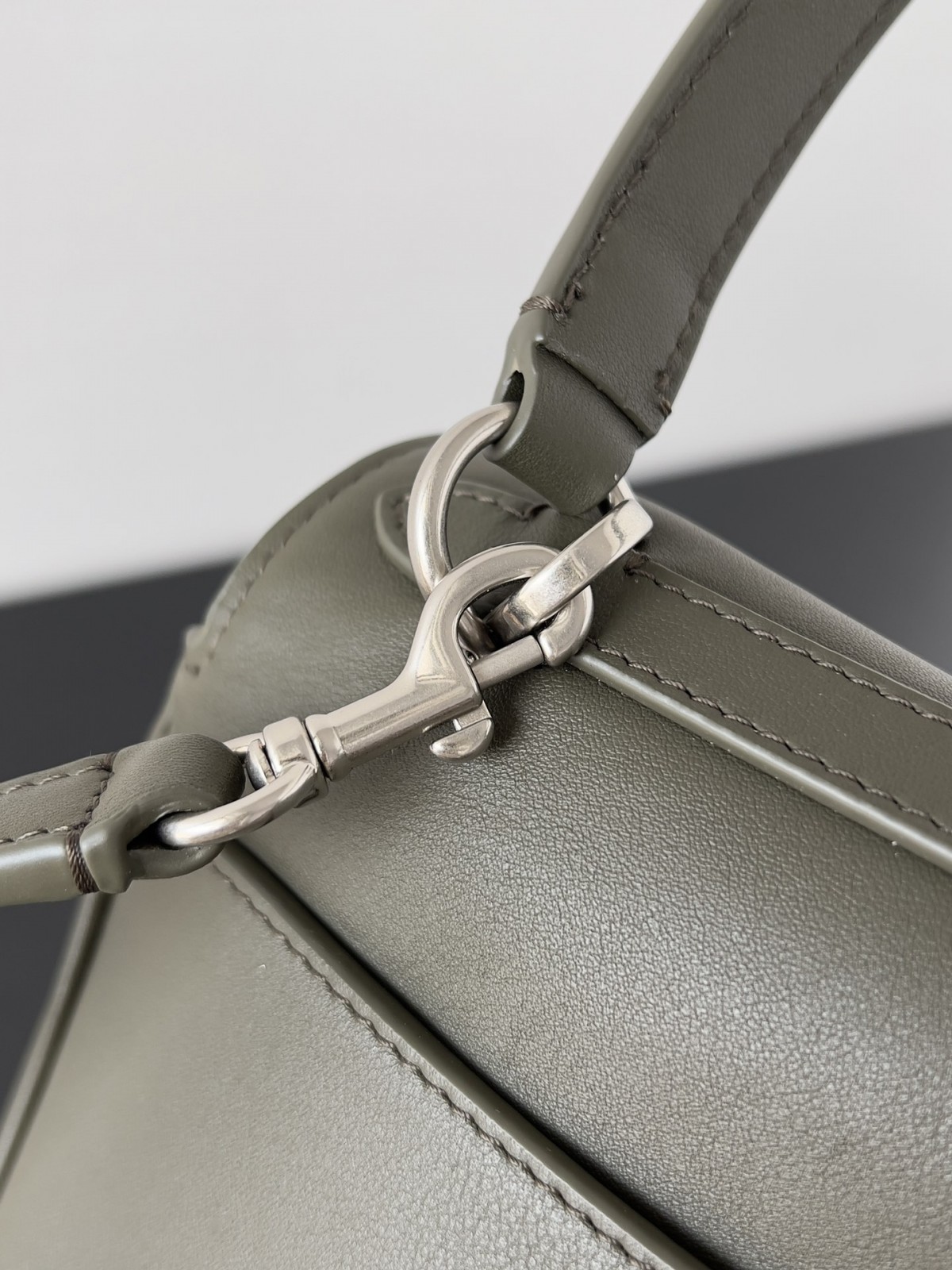 Shebag Balenciaga Rodeo Bag Replica Review（2024 Sep updated）-Best Quality Fake designer Bag Review, Replica designer bag ru