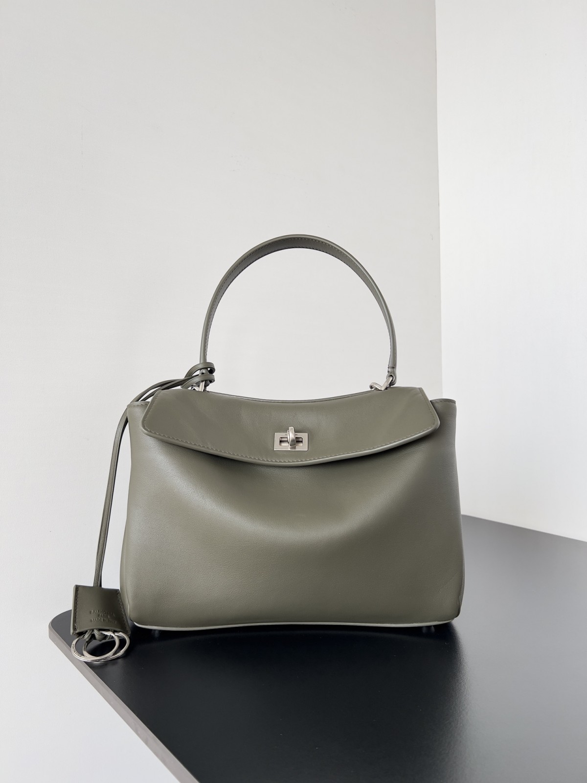 Shebag Balenciaga Rodeo Bag Replica Review（2024 Sep updated）-Best Quality Fake designer Bag Review, Replica designer bag ru