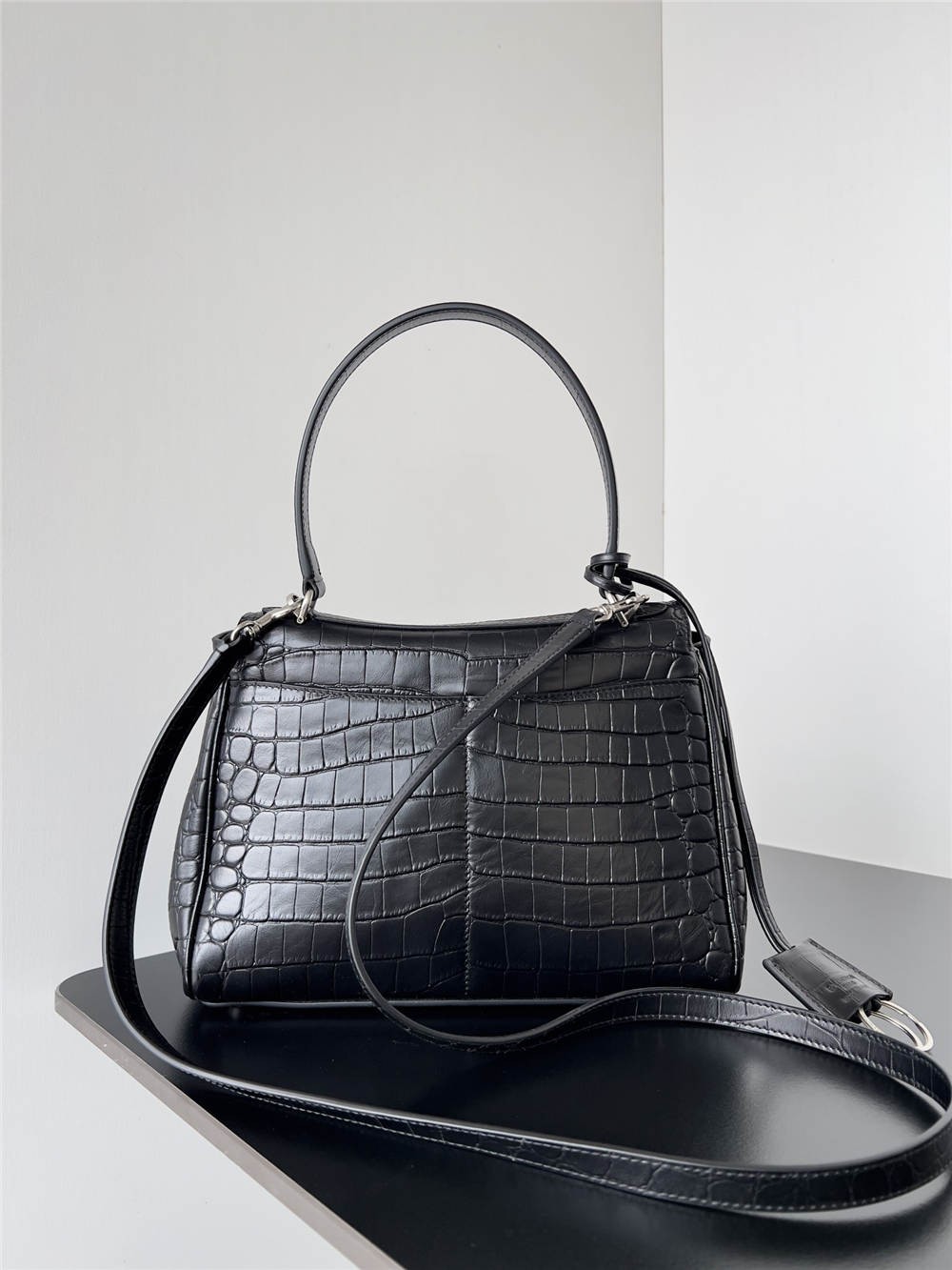 Shebag Balenciaga Rodeo Bag Replica Review（2024 Sep updated）-Best Quality Fake designer Bag Review, Replica designer bag ru