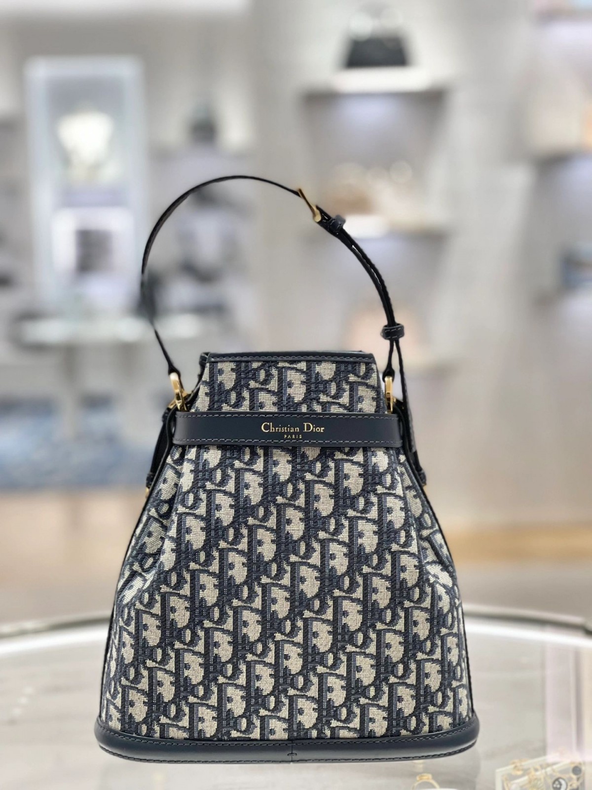 Shebag top Dior medium size C’EST DIOR bag fulll review (2024 Sep updated)-Best Quality Fake designer Bag Review, Replica designer bag ru Shebag top Dior medium size C’EST DIOR bag fulll review (2024 Sep updated)-Best Quality Fake designer Bag Review, Replica designer bag ru