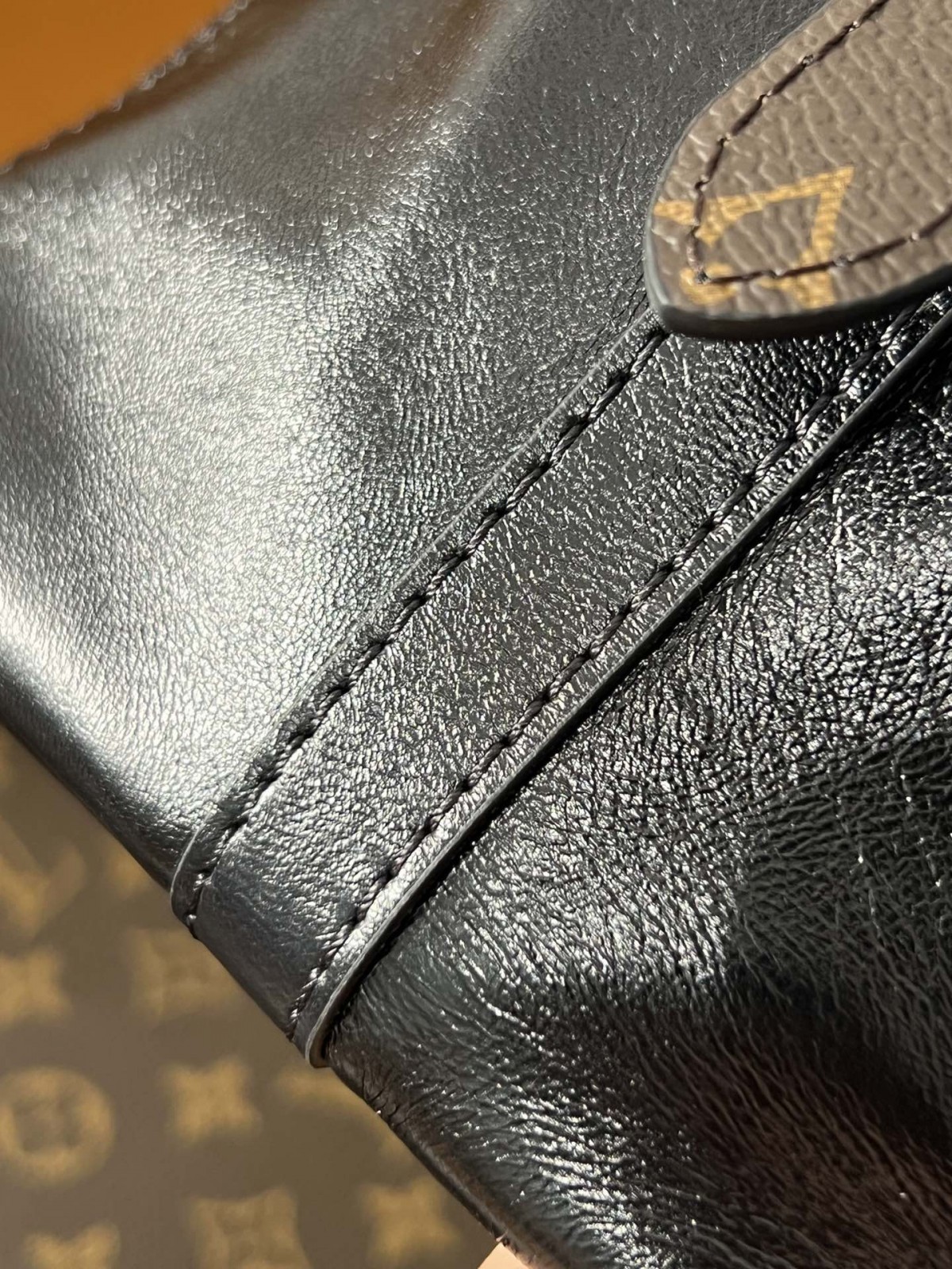 Shebag Louis Vuitton M25143 CARRYALL DARK medium size full review over 300 photos (2024 Sep updated )-Best Quality Fake designer Bag Review, Replica designer bag ru Shebag Louis Vuitton M25143 CARRYALL DARK medium size full review over 300 photos (2024 Sep updated )-Best Quality Fake designer Bag Review, Replica designer bag ru