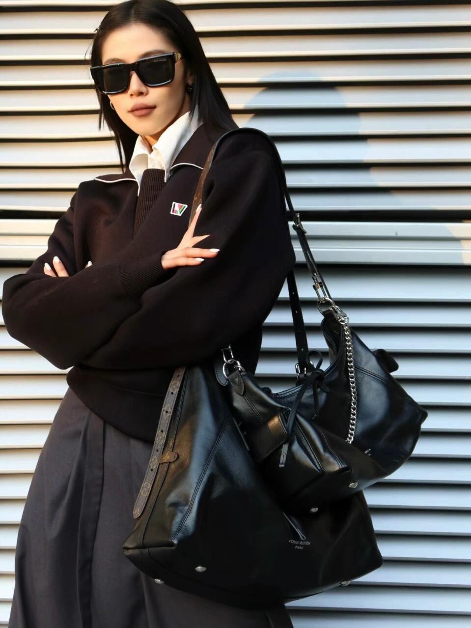 Shebag Louis Vuitton M25143 CARRYALL DARK medium size full review over 300 photos (2024 Sep updated )-Best Quality Fake designer Bag Review, Replica designer bag ru Shebag Louis Vuitton M25143 CARRYALL DARK medium size full review over 300 photos (2024 Sep updated )-Best Quality Fake designer Bag Review, Replica designer bag ru