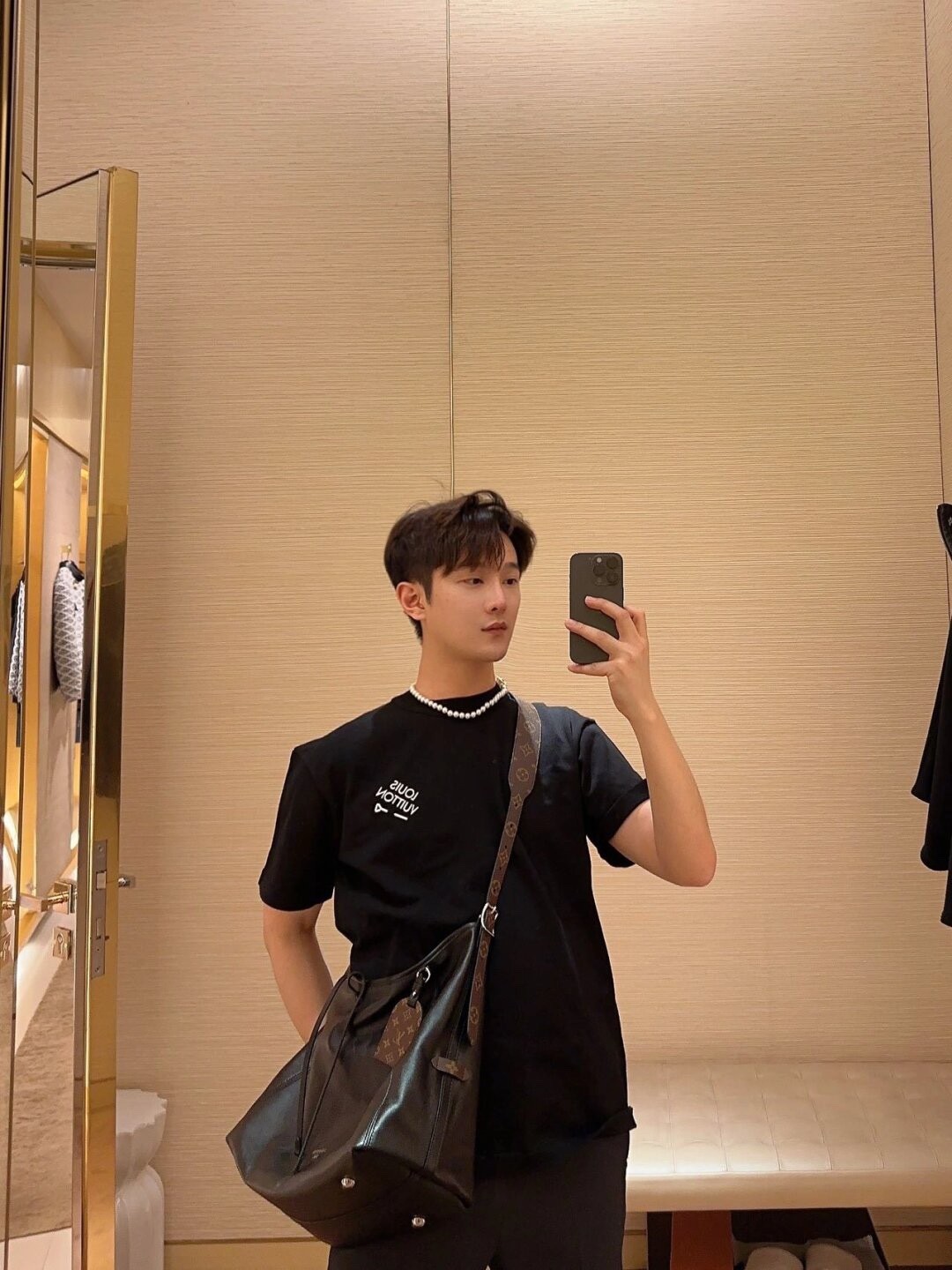Shebag Louis Vuitton M25143 CARRYALL DARK medium size full review over 300 photos (2024 Sep updated )-Best Quality Fake designer Bag Review, Replica designer bag ru Shebag Louis Vuitton M25143 CARRYALL DARK medium size full review over 300 photos (2024 Sep updated )-Best Quality Fake designer Bag Review, Replica designer bag ru