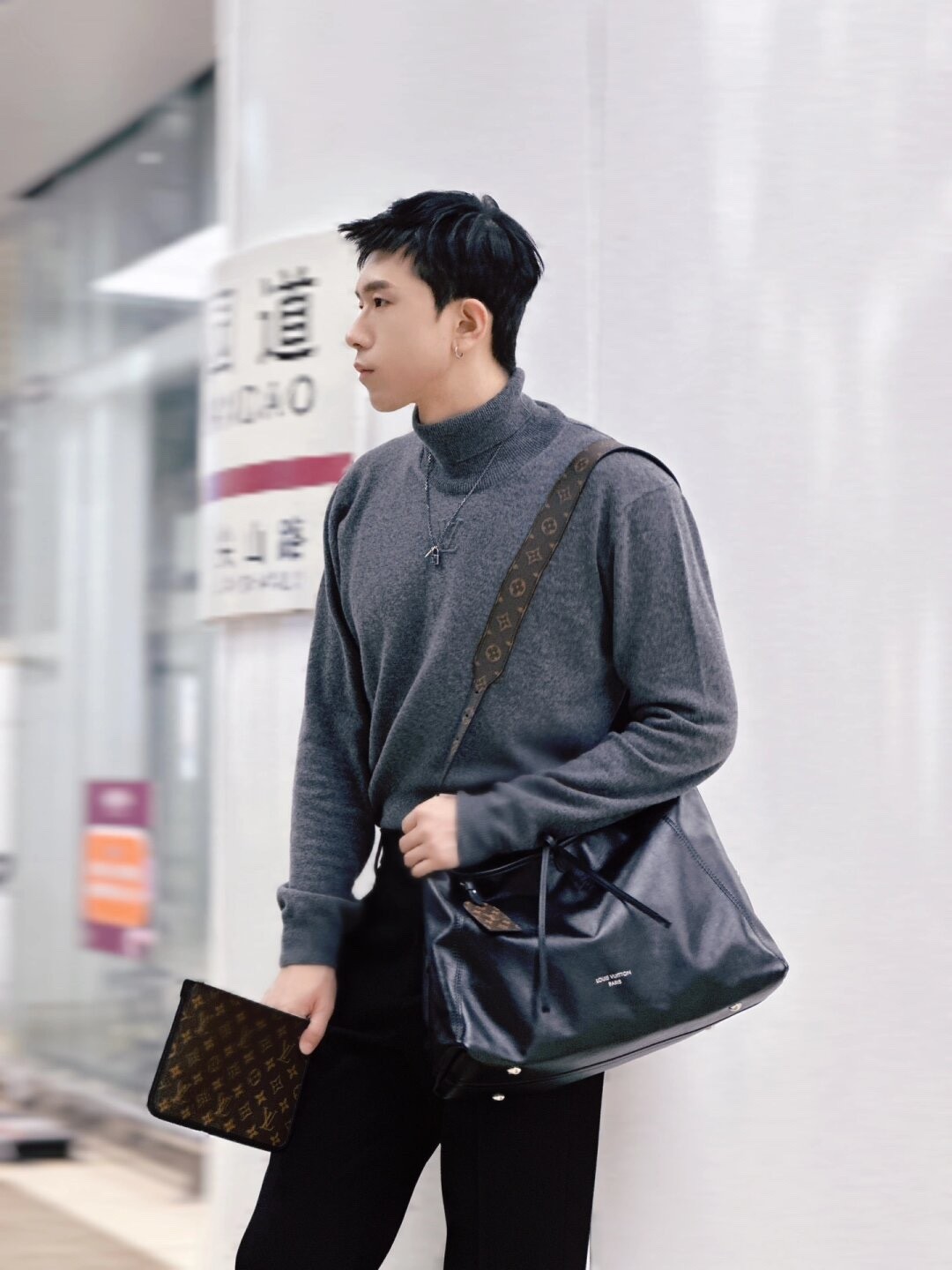 Shebag Louis Vuitton M25143 CARRYALL DARK medium size full review over 300 photos (2024 Sep updated )-Best Quality Fake designer Bag Review, Replica designer bag ru Shebag Louis Vuitton M25143 CARRYALL DARK medium size full review over 300 photos (2024 Sep updated )-Best Quality Fake designer Bag Review, Replica designer bag ru