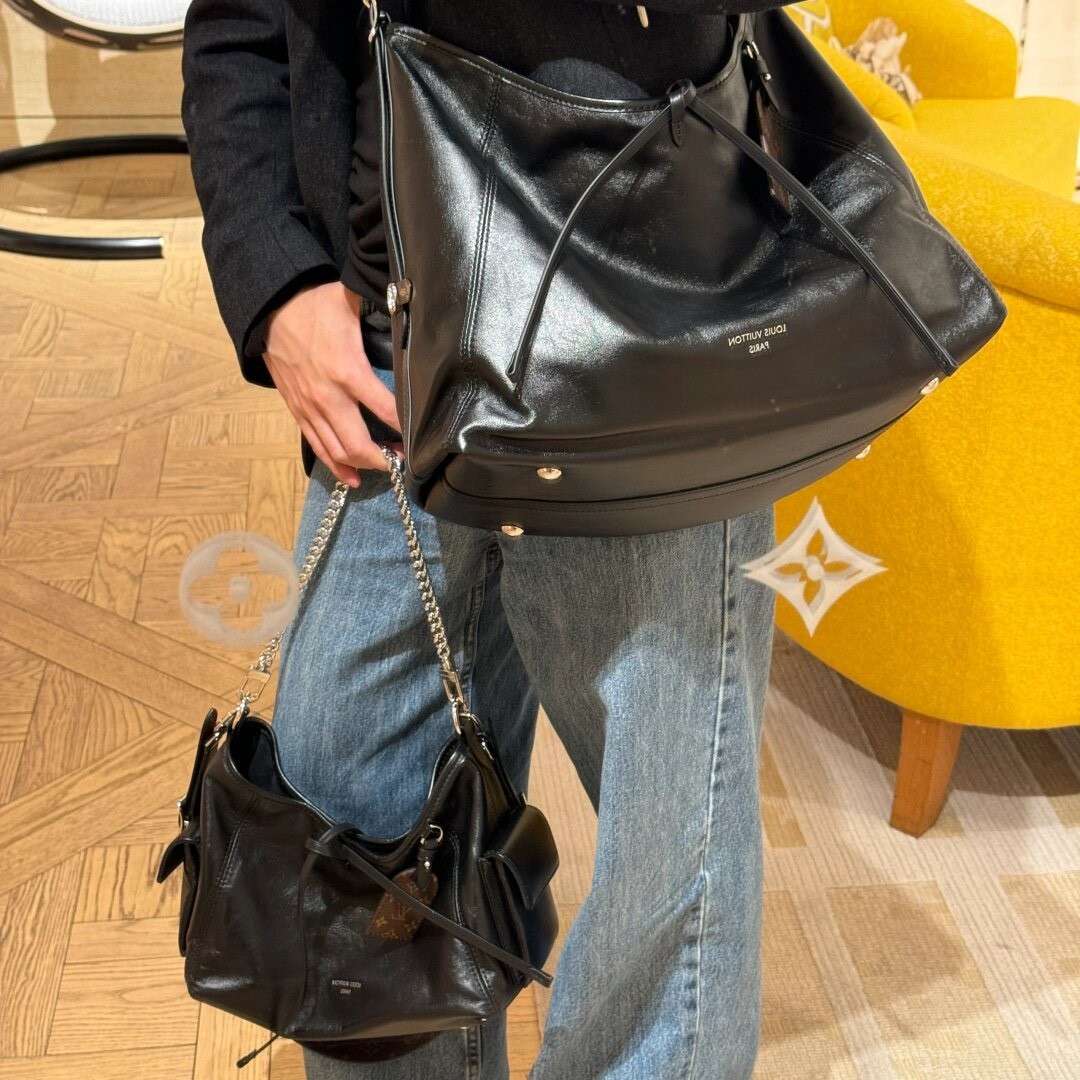 Shebag Louis Vuitton M25143 CARRYALL DARK medium size full review over 300 photos (2024 Sep updated )-Best Quality Fake designer Bag Review, Replica designer bag ru Shebag Louis Vuitton M25143 CARRYALL DARK medium size full review over 300 photos (2024 Sep updated )-Best Quality Fake designer Bag Review, Replica designer bag ru