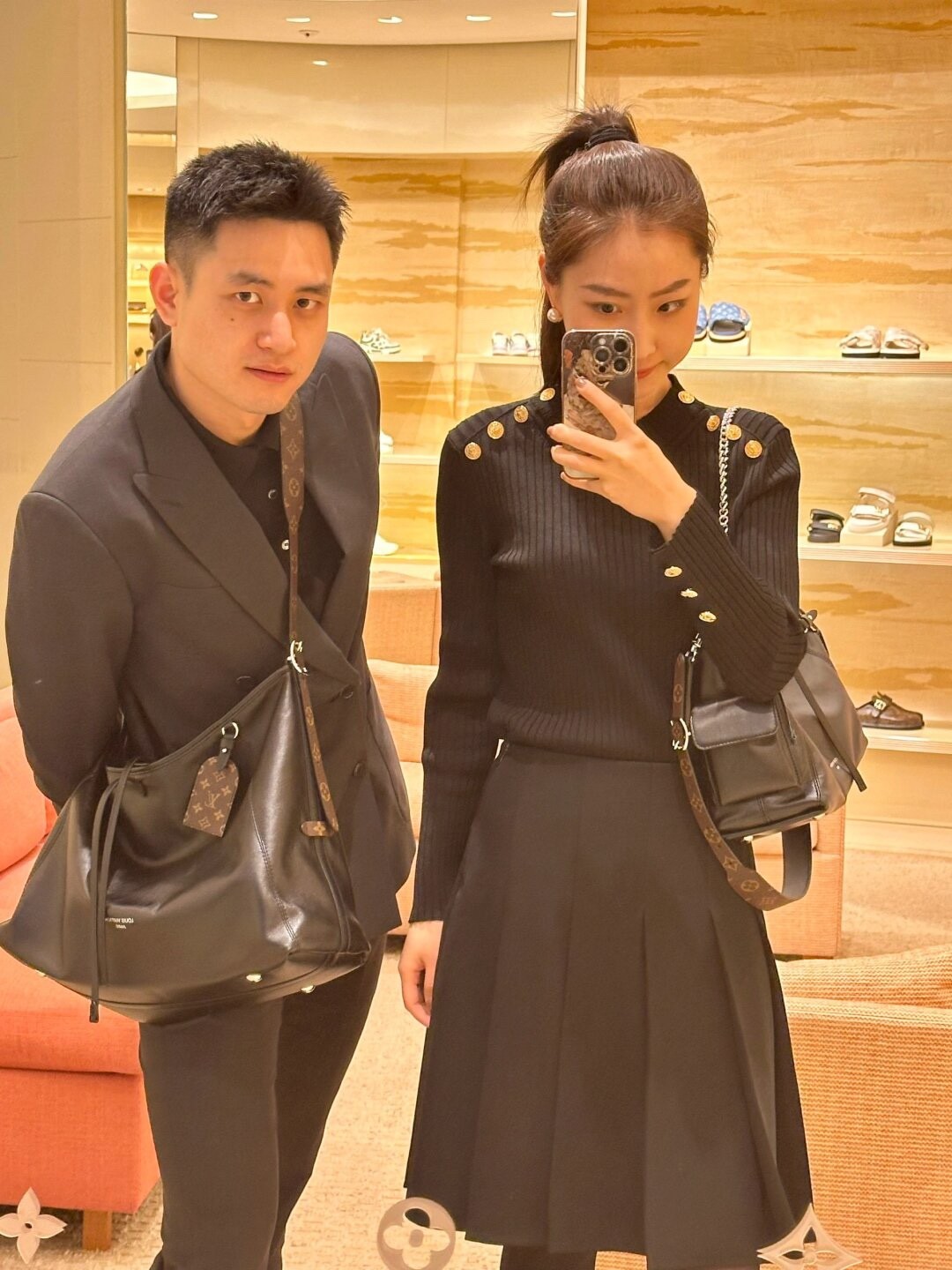 Shebag Louis Vuitton M25143 CARRYALL DARK medium size full review over 300 photos (2024 Sep updated )-Best Quality Fake designer Bag Review, Replica designer bag ru Shebag Louis Vuitton M25143 CARRYALL DARK medium size full review over 300 photos (2024 Sep updated )-Best Quality Fake designer Bag Review, Replica designer bag ru