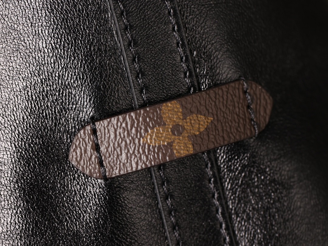 Shebag Louis Vuitton M25143 CARRYALL DARK medium size full review over 300 photos (2024 Sep updated )-Best Quality Fake designer Bag Review, Replica designer bag ru Shebag Louis Vuitton M25143 CARRYALL DARK medium size full review over 300 photos (2024 Sep updated )-Best Quality Fake designer Bag Review, Replica designer bag ru