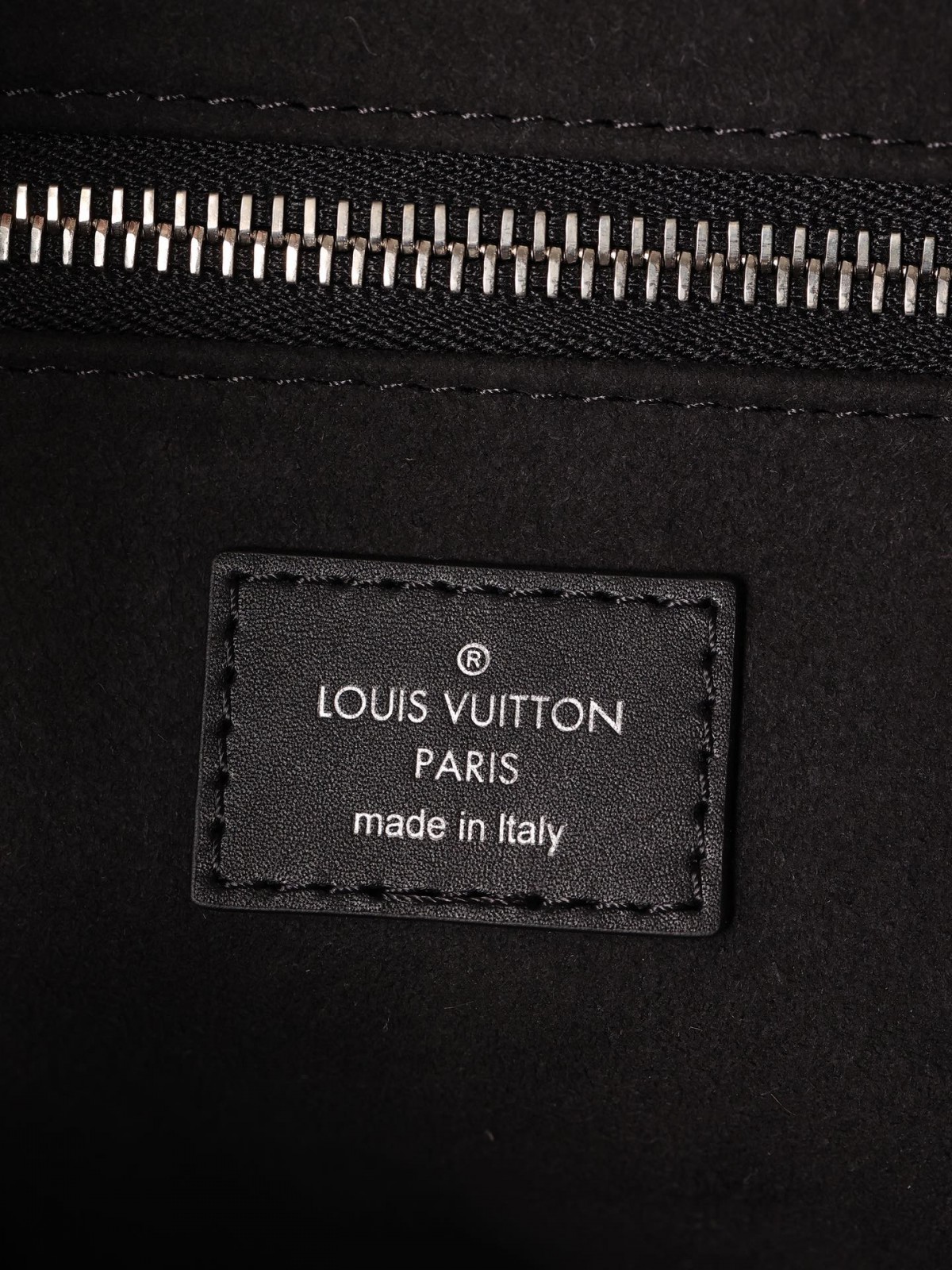 Shebag Louis Vuitton M25143 CARRYALL DARK medium size full review over 300 photos (2024 Sep updated )-Best Quality Fake designer Bag Review, Replica designer bag ru Shebag Louis Vuitton M25143 CARRYALL DARK medium size full review over 300 photos (2024 Sep updated )-Best Quality Fake designer Bag Review, Replica designer bag ru