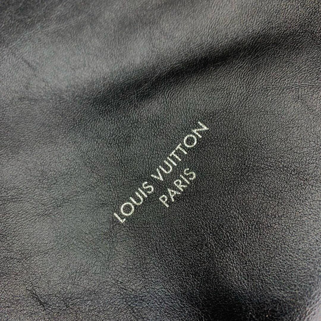 Shebag Louis Vuitton M25143 CARRYALL DARK medium size full review over 300 photos (2024 Sep updated )-Best Quality Fake designer Bag Review, Replica designer bag ru Shebag Louis Vuitton M25143 CARRYALL DARK medium size full review over 300 photos (2024 Sep updated )-Best Quality Fake designer Bag Review, Replica designer bag ru
