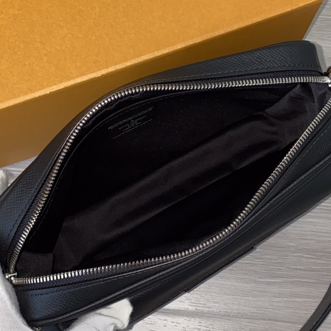 Shebag Louis Vuitton M30233 OUTDOOR bag full review (2024 Sep updated)-Best Quality Fake designer Bag Review, Replica designer bag ru