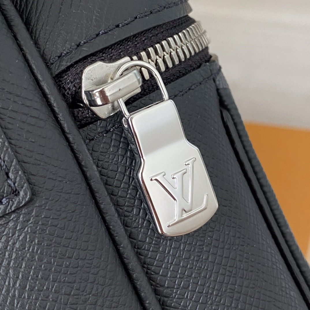 Shebag Louis Vuitton M30233 OUTDOOR bag full review (2024 Sep updated)-Best Quality Fake designer Bag Review, Replica designer bag ru
