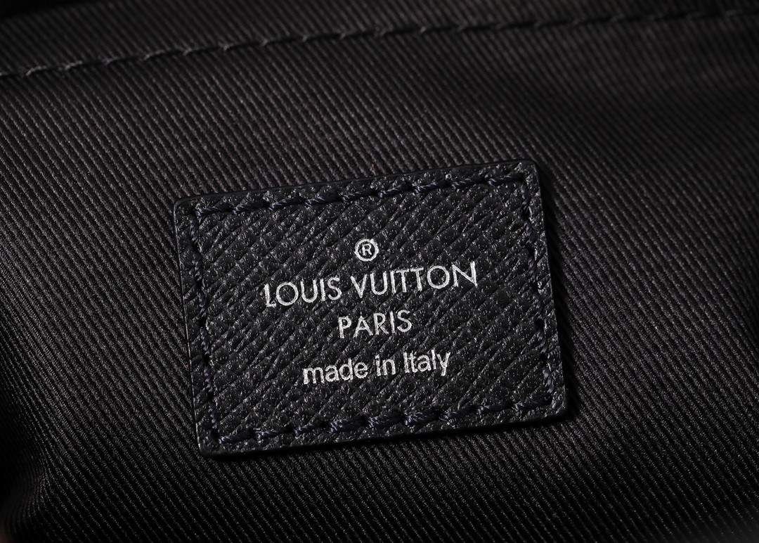 Shebag Louis Vuitton M30233 OUTDOOR bag full review (2024 Sep updated)-Best Quality Fake designer Bag Review, Replica designer bag ru