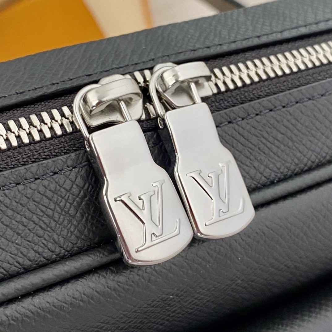 Shebag Louis Vuitton M30233 OUTDOOR bag full review (2024 Sep updated)-Best Quality Fake designer Bag Review, Replica designer bag ru