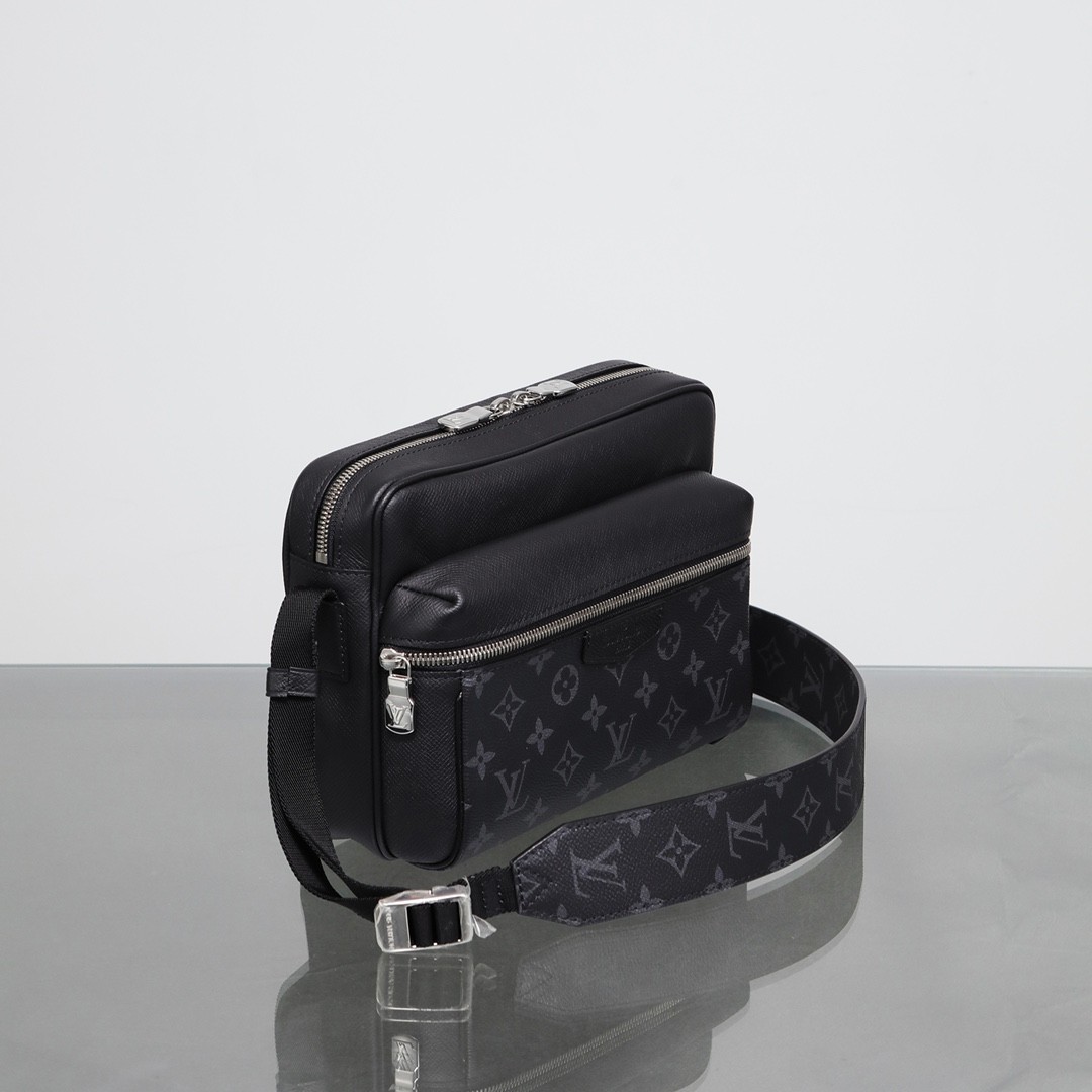 Shebag Louis Vuitton M30233 OUTDOOR bag full review (2024 Sep updated)-Best Quality Fake designer Bag Review, Replica designer bag ru