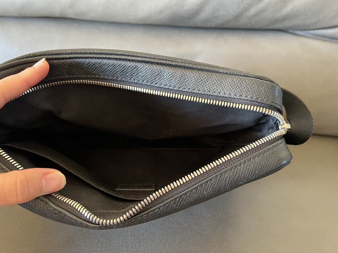 Shebag Louis Vuitton M30233 OUTDOOR bag full review (2024 Sep updated)-Best Quality Fake designer Bag Review, Replica designer bag ru