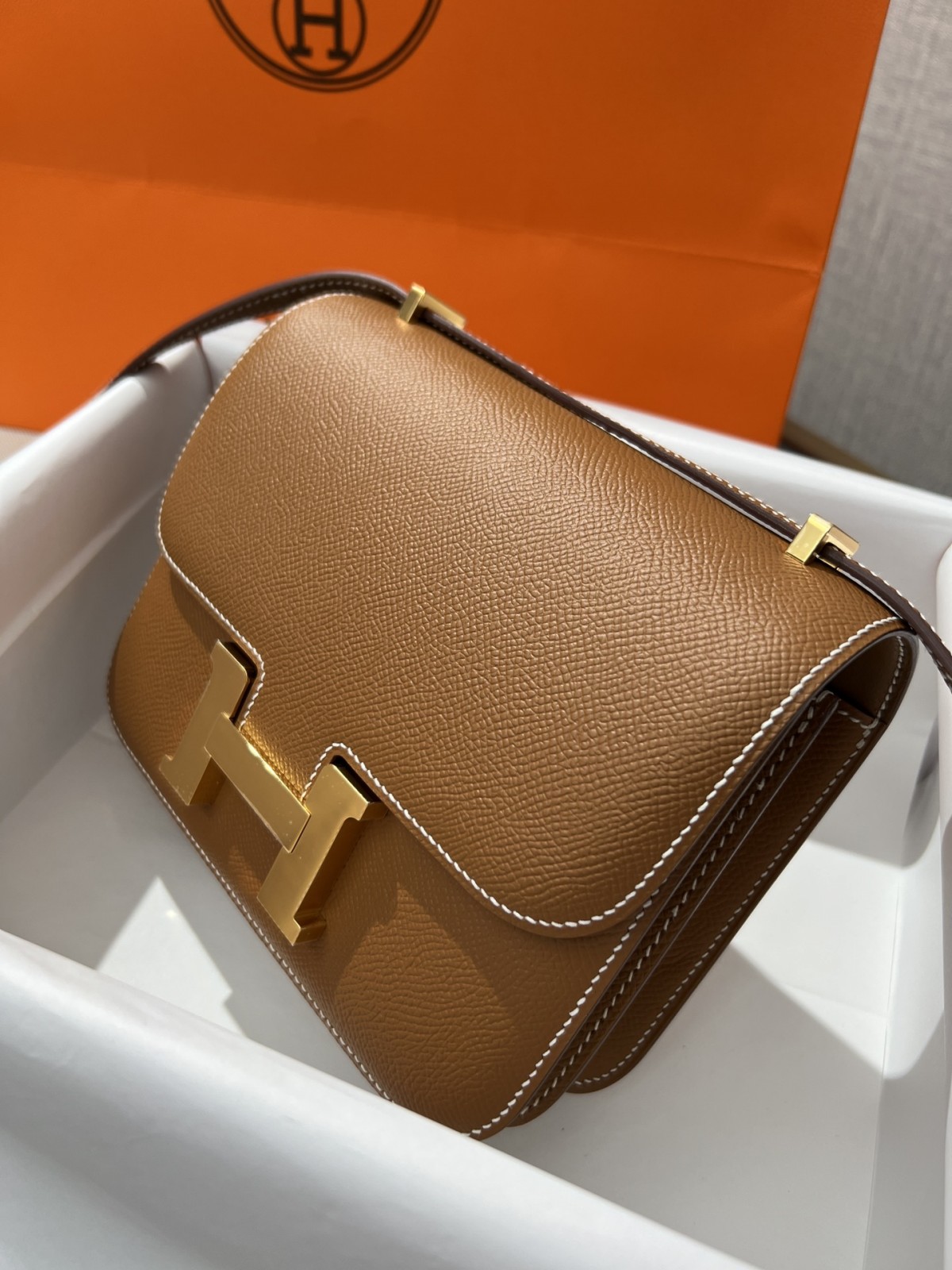 Shebag VS Authentic! Hermes Constance 19 in golden brown (2024 Sep updated)-Best Quality Fake designer Bag Review, Replica designer bag ru