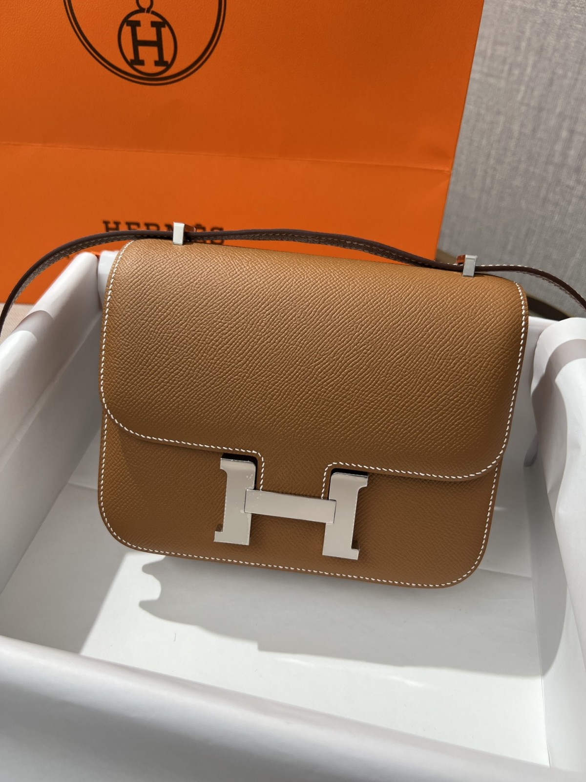 Shebag VS Authentic! Hermes Constance 19 in golden brown (2024 Sep updated)-Best Quality Fake designer Bag Review, Replica designer bag ru