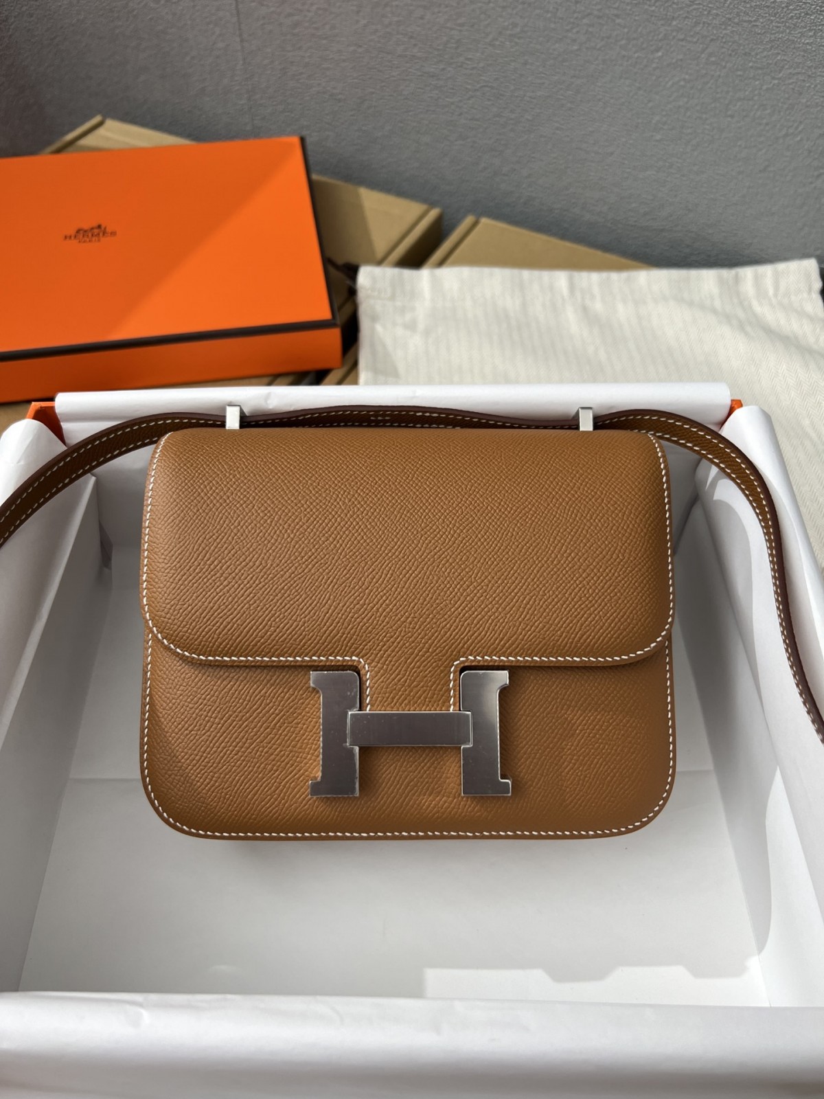 Shebag VS Authentic! Hermes Constance 19 in golden brown (2024 Sep updated)-Best Quality Fake designer Bag Review, Replica designer bag ru