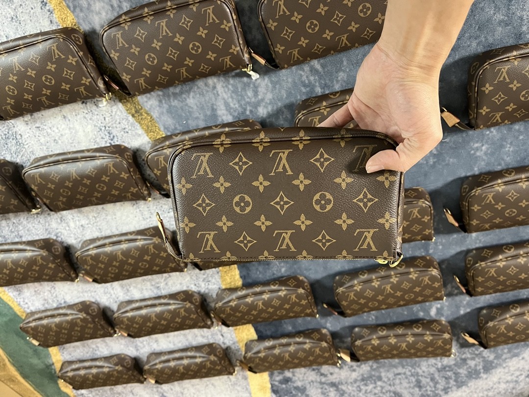 Shebag Louis Vuitton M40712 Pochette accessory bag full review(2024 Sep updated)-Best Quality Fake designer Bag Review, Replica designer bag ru Shebag Louis Vuitton M40712 Pochette accessory bag full review(2024 Sep updated)-Best Quality Fake designer Bag Review, Replica designer bag ru